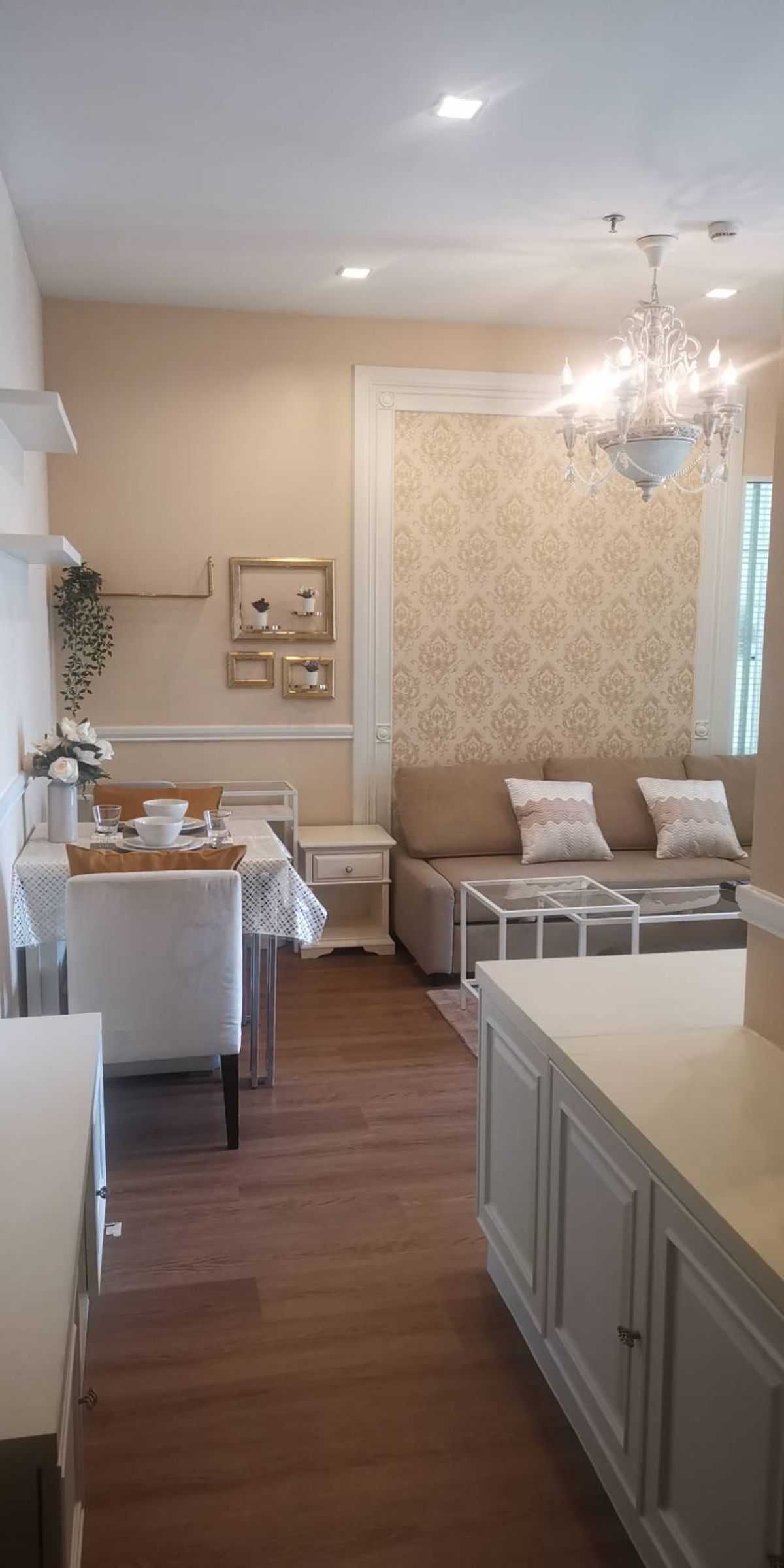 ให้เช่าคอนโดสาทร นราธิวาส : [L250418002] สำหรับเช่า Ivy Sathorn 10 | 1 ห้องนอน | ขนาด 41 ตร.ม. | ราคาพิเศษ | พร้อมเข้าอยู่