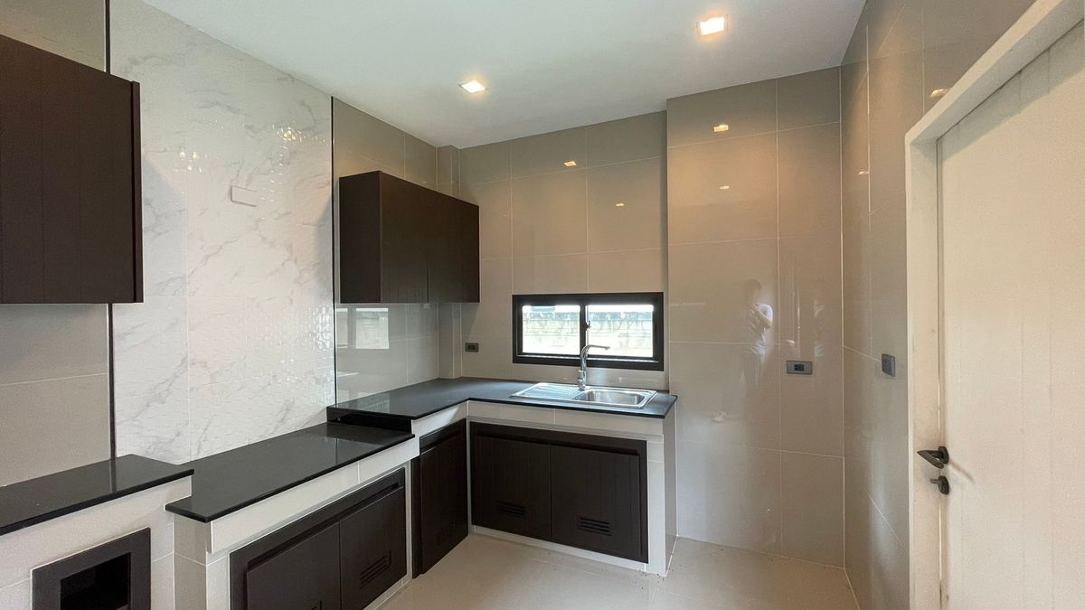 ขายบ้านเชียงใหม่ : ขายบ้านใหม่ เศรษฐสิริ สันทราย เชียงใหม่ 184 ตารางวา