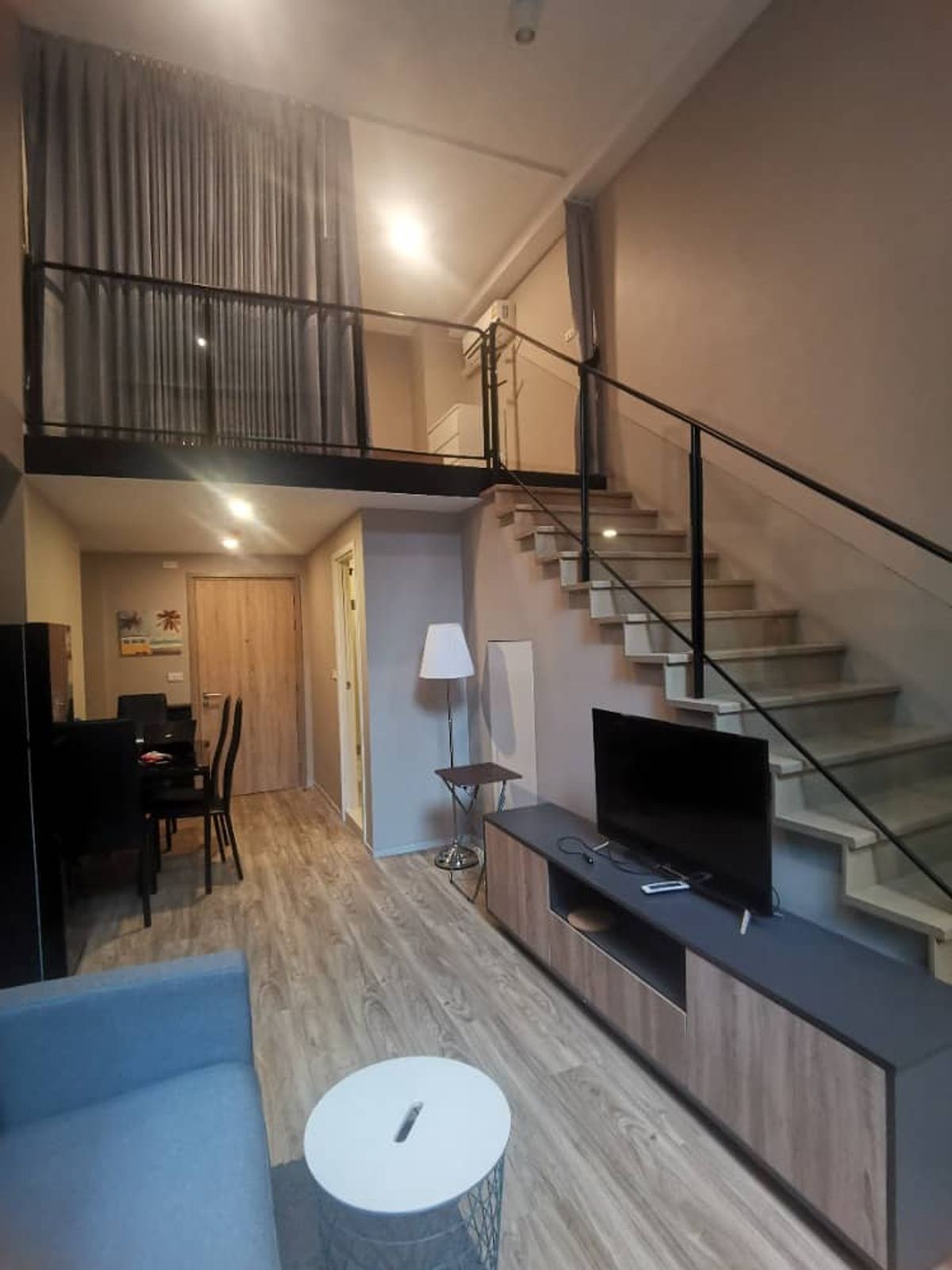 ขายคอนโดสาทร นราธิวาส : ขายด่วน 📍 Blossom Condo @ Sathorn - Charoenrat 📍 DUPLEX ROOM เฟอร์นิเจอร์ และ เครื่องใช้ไฟฟ้าครบ 