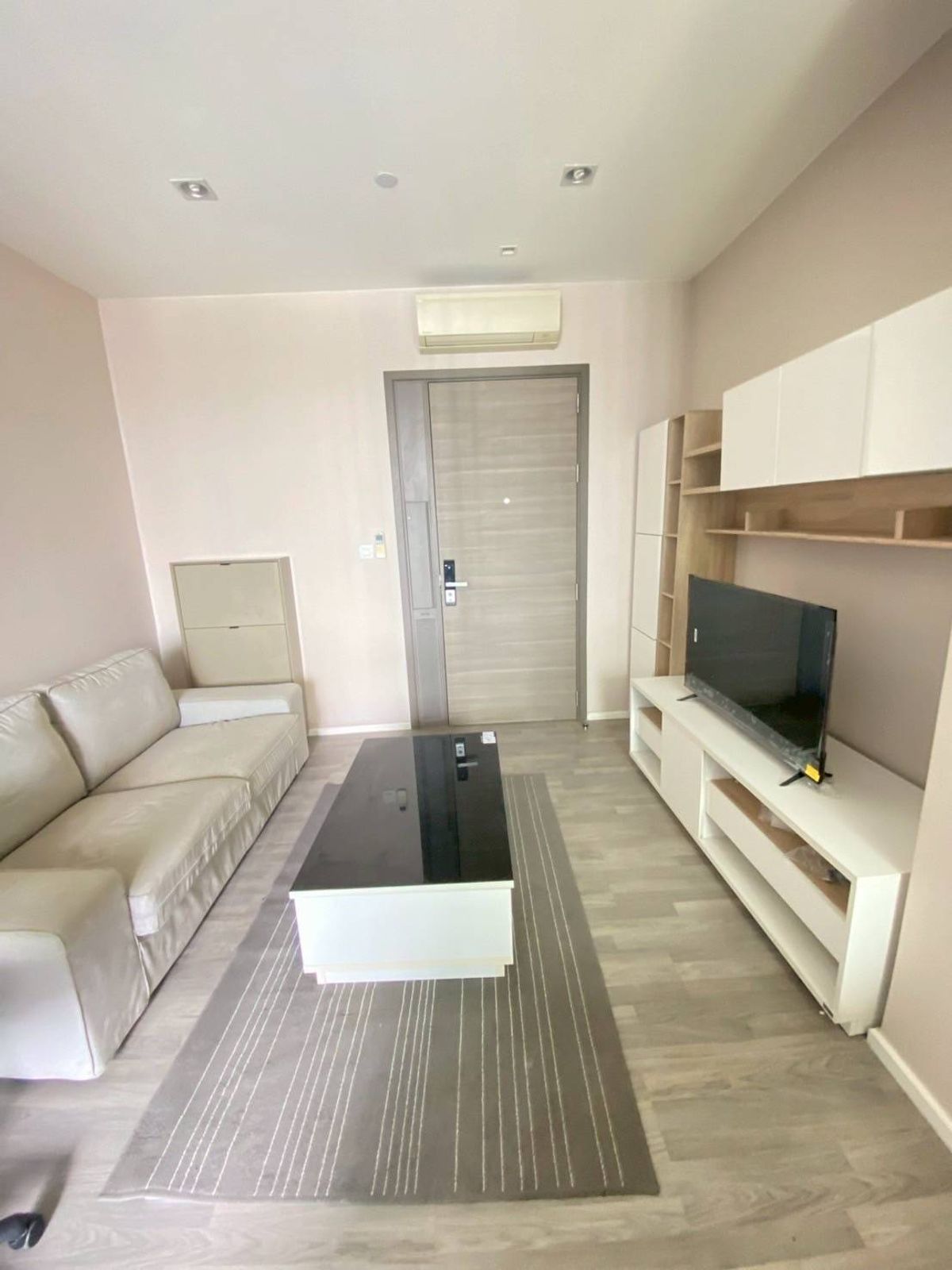 ให้เช่าคอนโดอ่อนนุช อุดมสุข : Condo for rent: The Room Sukhumvit 69( BTS Phra Khanong )MK-02  line @livingbkk