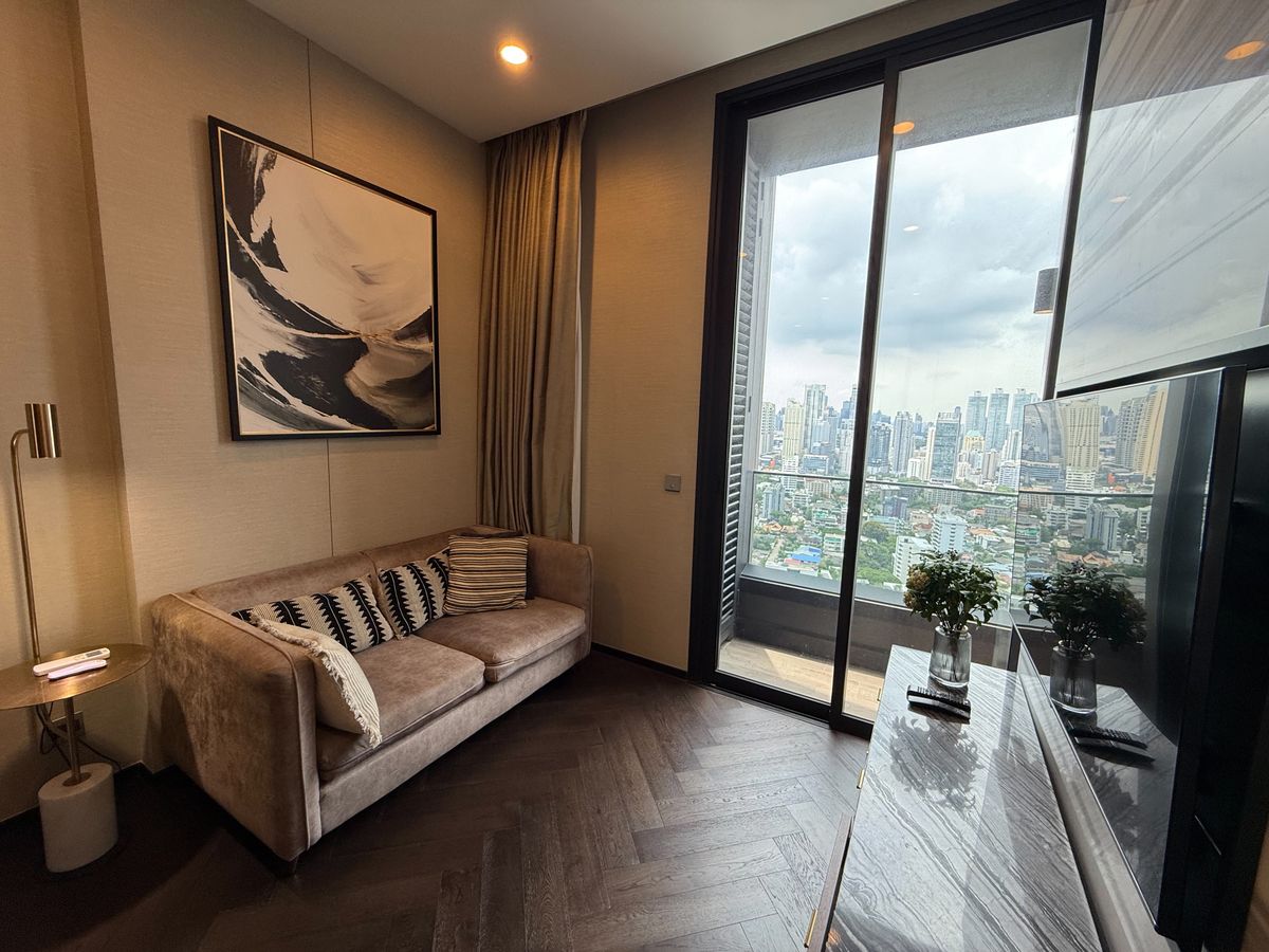 ให้เช่าคอนโดสุขุมวิท อโศก ทองหล่อ : Luxury condo for rent! The Esse Sukhumvit 36 just 0 meter to BTS Thonglor, high floor, fancy decoration