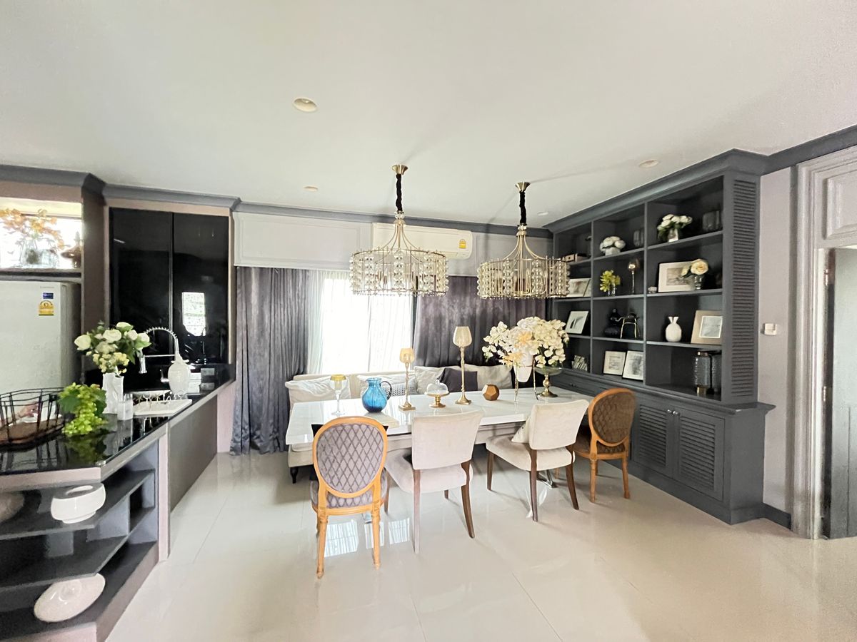 For SaleHousePhutthamonthon, Salaya : House for sale Former sample house Completely decorated