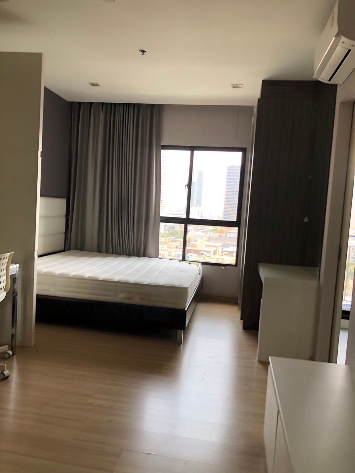 ให้เช่าคอนโดวงเวียนใหญ่ เจริญนคร : [L250417015] สำหรับเช่า Urbano Absolute Sathorn - Taksin |  ห้อง STUDIO | ขนาด 30 ตร.ม. | ราคาพิเศษ | พร้อมเข้าอยู่