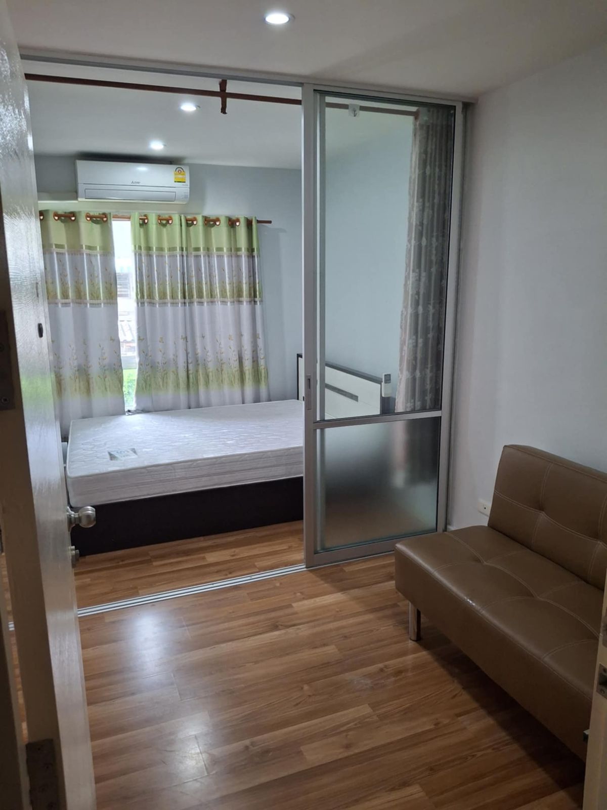 For SaleCondoLadkrabang, Suwannaphum Airport : Condo for sale, W. Condo, Lat Krabang Building B 2 (SM1133)