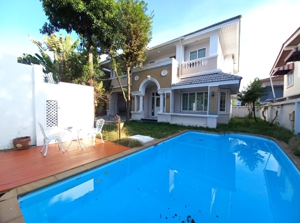 ให้เช่าบ้านอ่อนนุช อุดมสุข : 🔥  บ้านให้เช่า ใน Compround  มีสระว่ายน้ำส่วนตัว Compround House for rent at Sukhumvit with Private Swimming Pool 