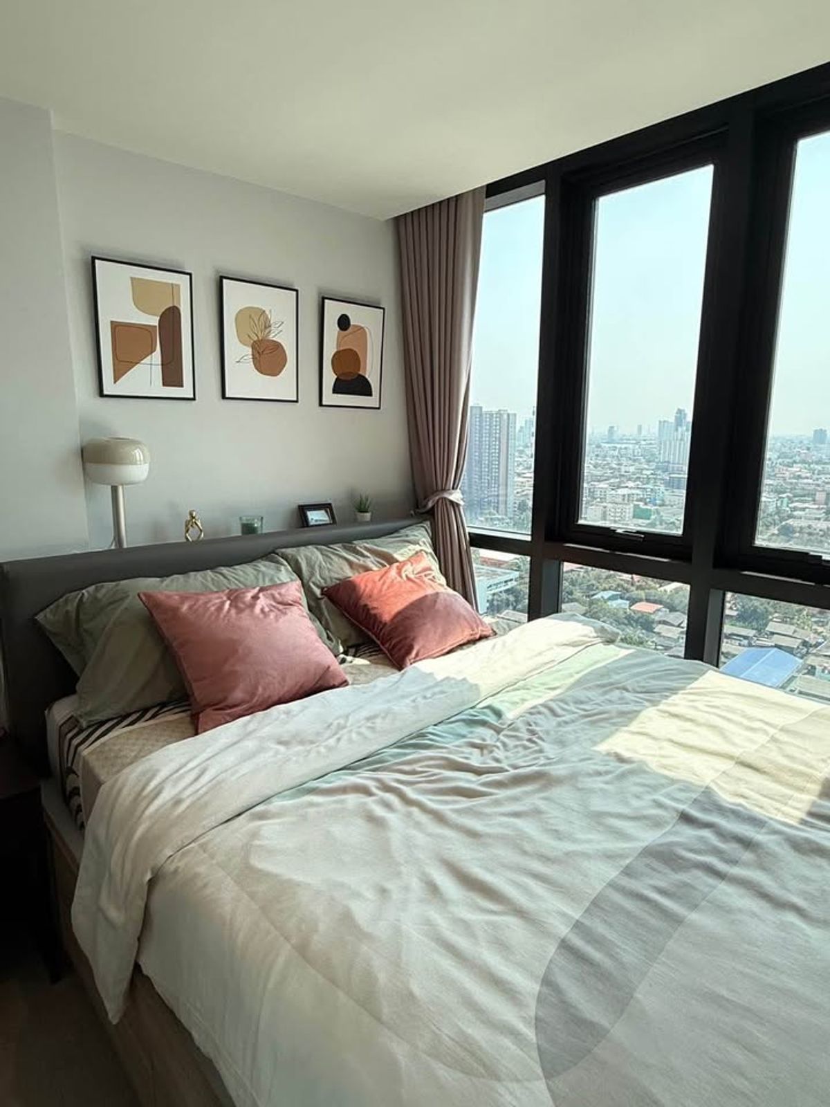 For RentCondoThaphra, Talat Phlu, Wutthakat : Condo for rent next to BTS Talat Phlu 0 meters! 2 -story Duplex room, beautiful view, ready to stay in Altitude Unicorn Sathorn - tha phara
