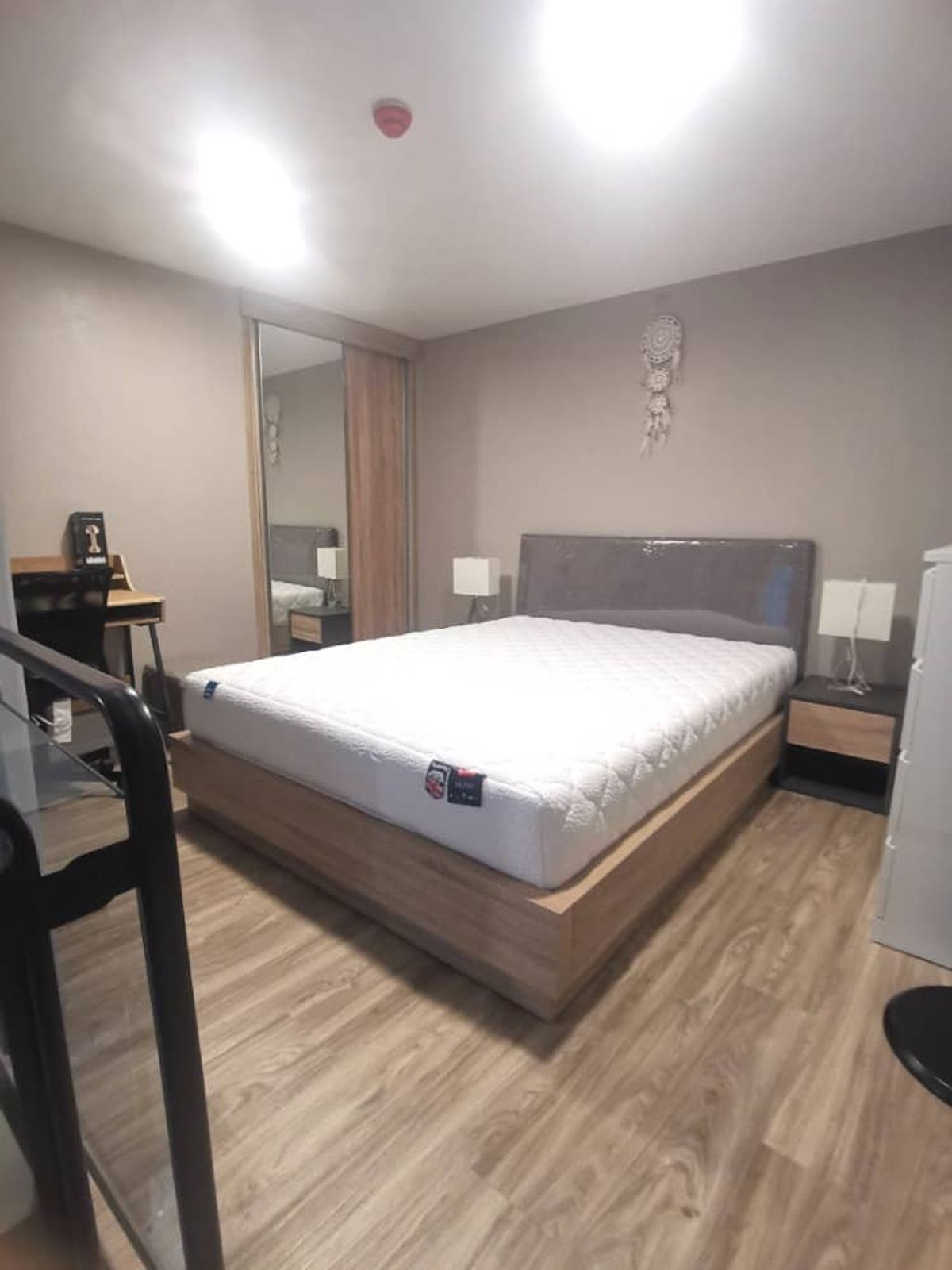 ขายคอนโดสาทร นราธิวาส : ขายด่วน 📍 Blossom Condo @ Sathorn - Charoenrat 📍 DUPLEX ROOM เฟอร์นิเจอร์ และ เครื่องใช้ไฟฟ้าครบ 