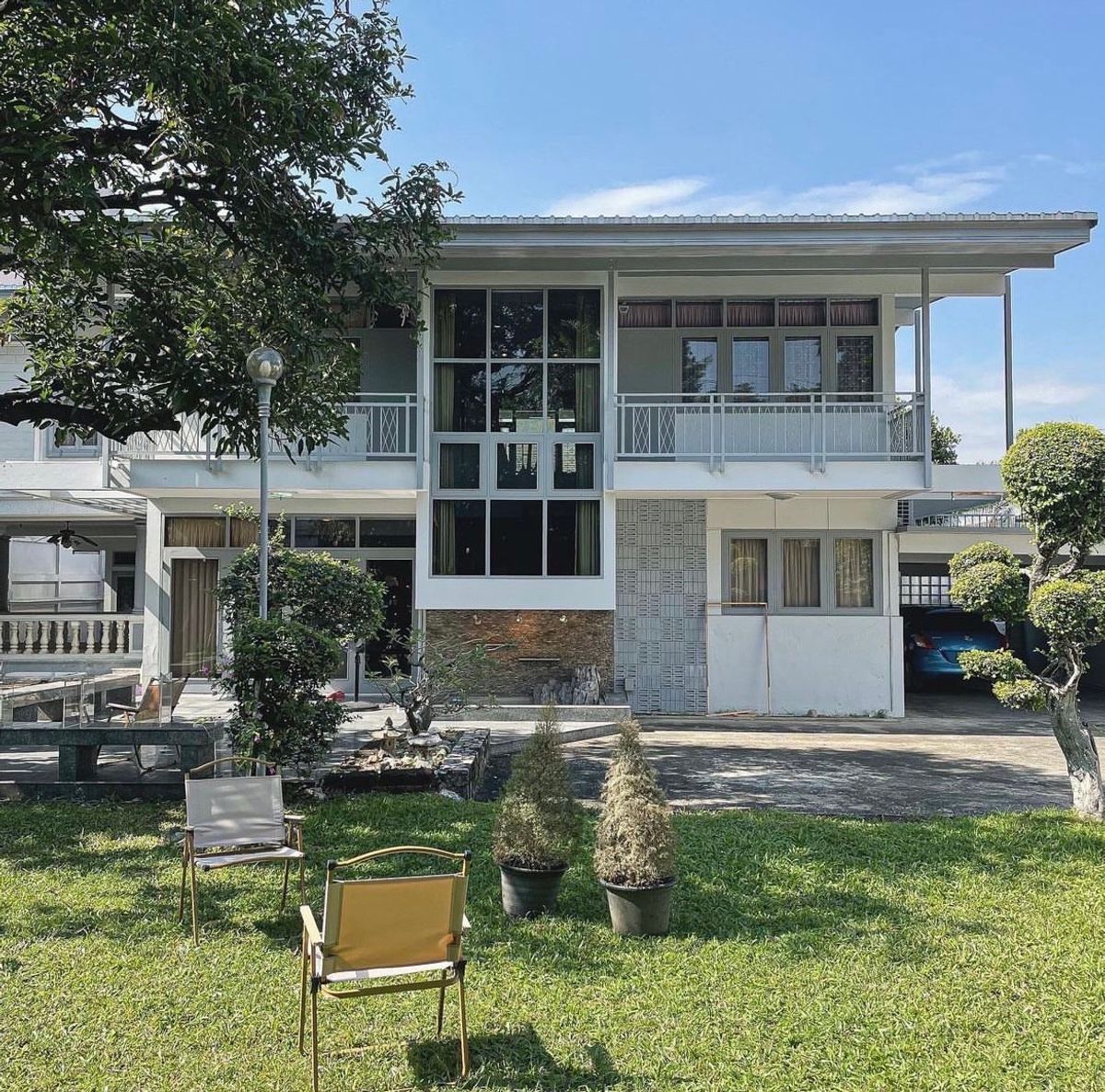 For RentHome OfficeOnnut, Udomsuk : Rental Home Office, Office Studio, Classic House style, Soi Sukhumvit 62 (Bangchak) on the Expressway, near the BTS BTS station, Bangchak station, 400 meters /or win, only 20 baht.