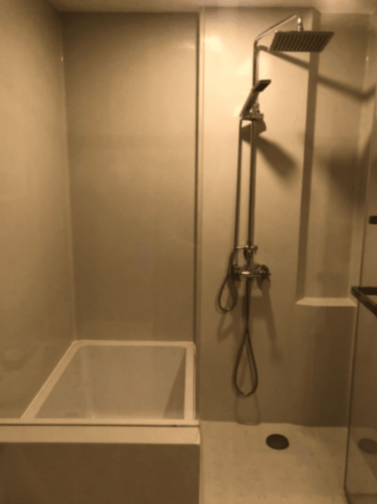 ขายคอนโดสาทร นราธิวาส : ขายด่วน 📍 Blossom Condo @ Sathorn - Charoenrat 📍 เฟอร์นิเจอร์ และ เครื่องใช้ไฟฟ้าครบ 