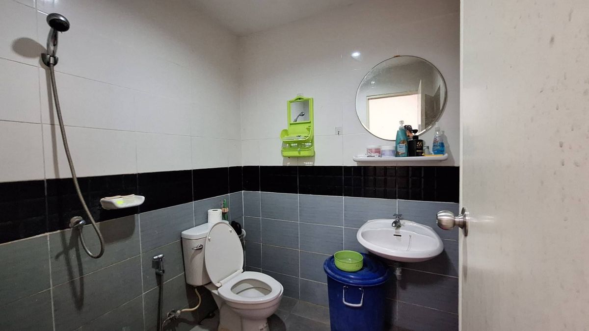 ขายทาวน์โฮมมีนบุรี-ร่มเกล้า : ขายทาวน์เฮ้าส์ 2 ชั้น หมู่บ้าน ณ.ราธร สุวินทวงศ์ 23 (เฟสใหม่) (N.821)