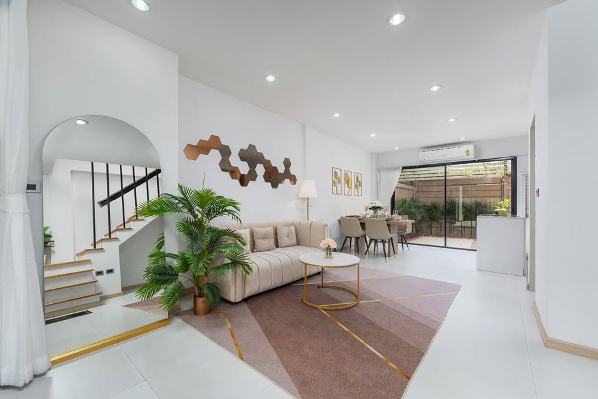 ให้เช่าทาวน์โฮมแจ้งวัฒนะ เมืองทอง : 🔥ให้เช่าทาวน์โฮม 3.5ชั้น ติดนิชดาธานี สวยมาก 3ห้องนอน 3ห้องนอน แจ้งวัฒนะ - สามัคคี