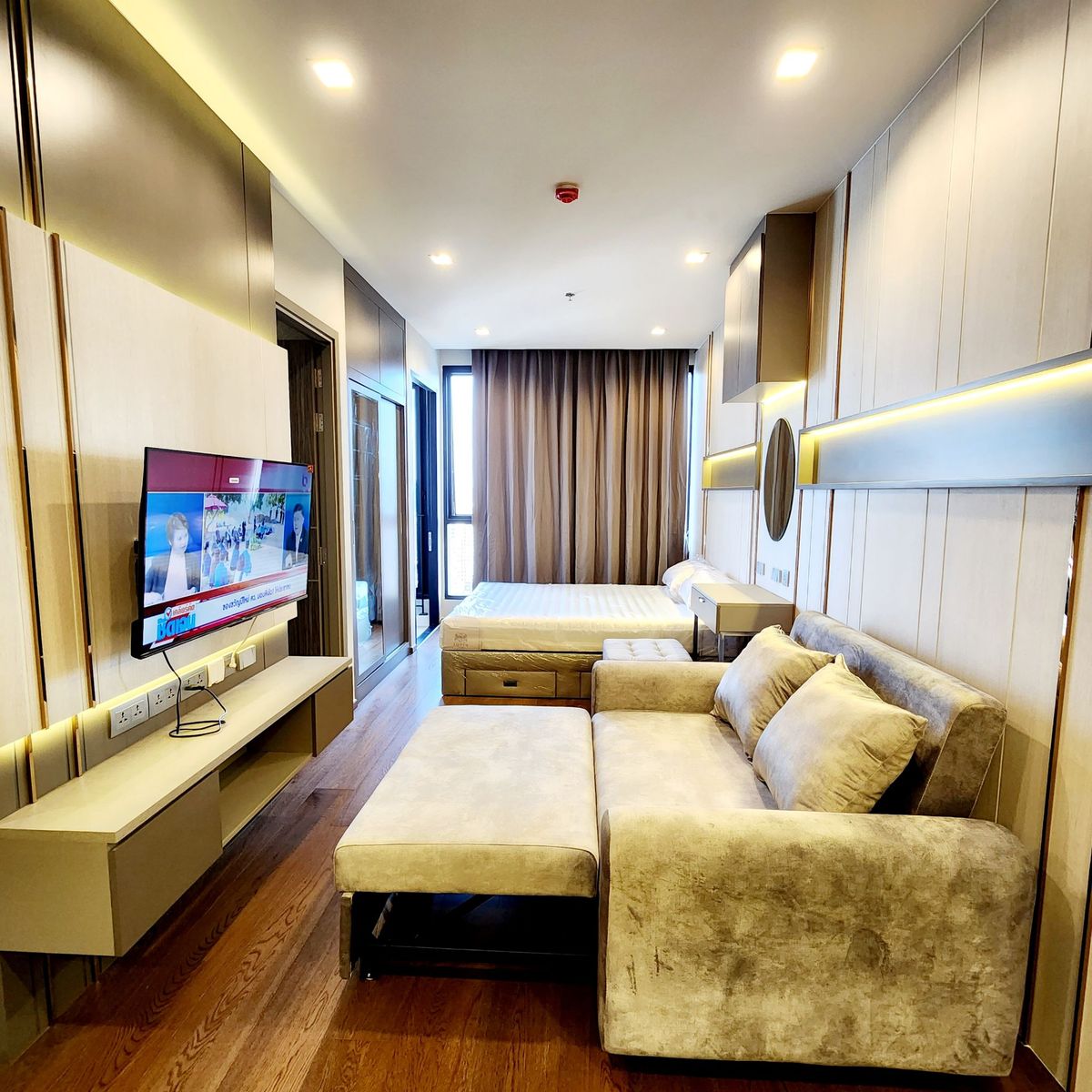 ให้เช่าคอนโดอารีย์ อนุสาวรีย์ : ให้เช่าห้องสวยมาก Ideo Q Victory Studio 29 sqm. เพียง 26K/Month เท่านั้น By Aumi