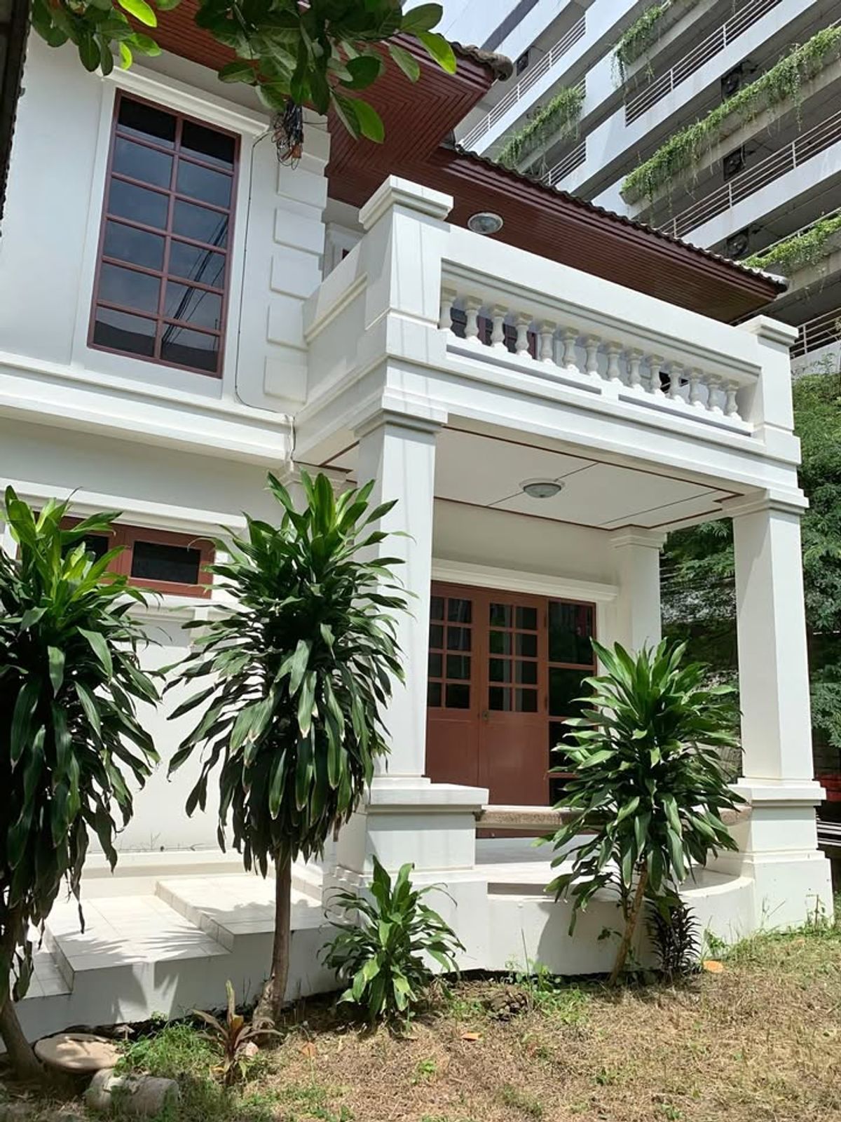 For RentHouseChaengwatana, Muangthong : Rent a detached house next to Central Chaengwattana 🔥 There is a pink line electric train passing.
