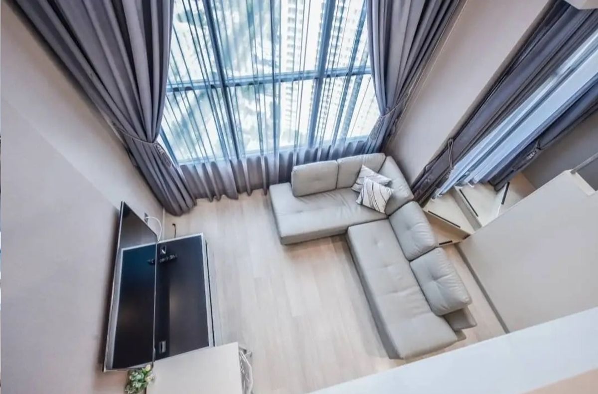 ให้เช่าคอนโดสาทร นราธิวาส : Duplex 1BR ready to move in,near BTS