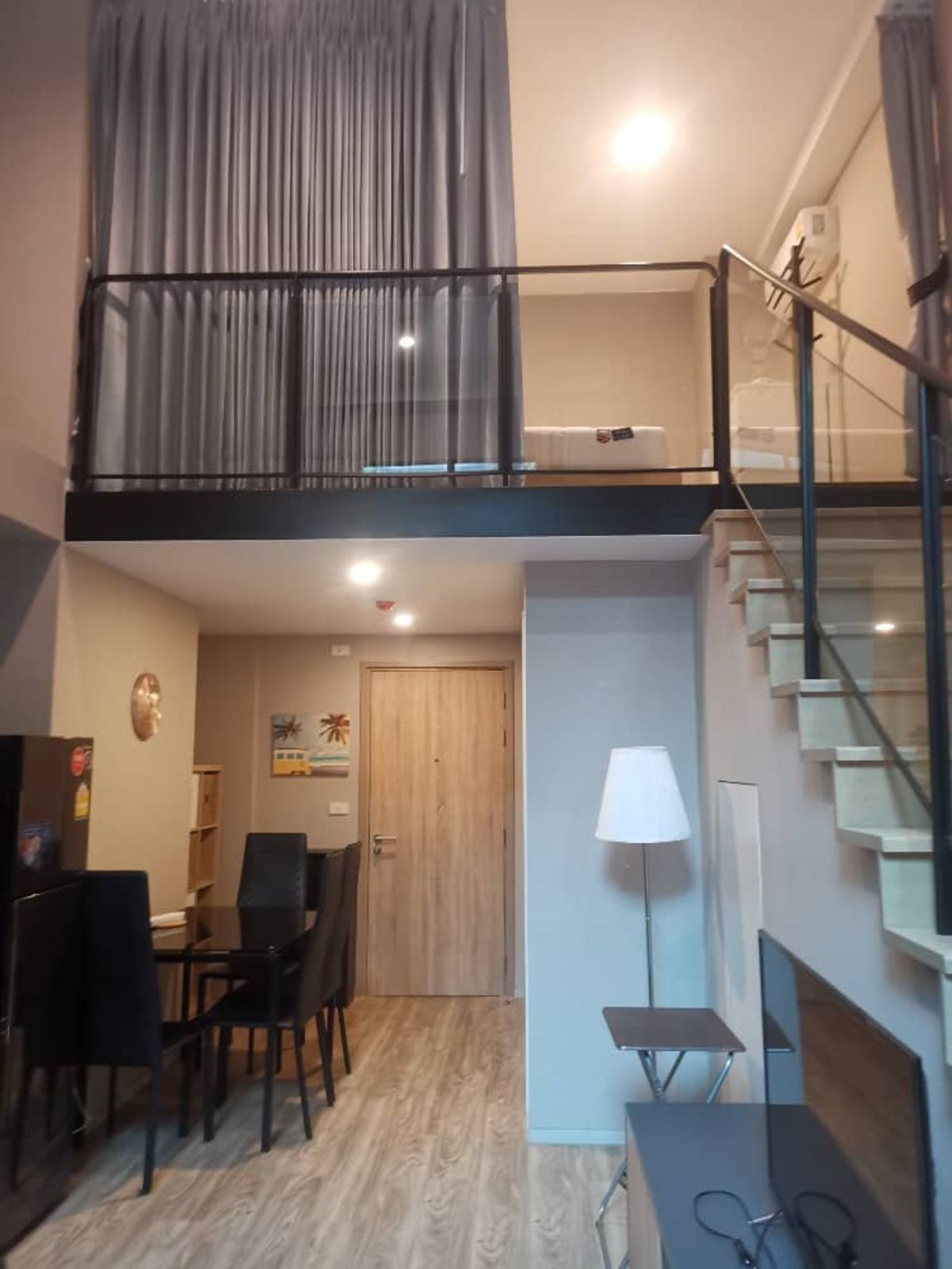 ขายคอนโดสาทร นราธิวาส : ขายด่วน 📍 Blossom Condo @ Sathorn - Charoenrat 📍 DUPLEX ROOM เฟอร์นิเจอร์ และ เครื่องใช้ไฟฟ้าครบ 