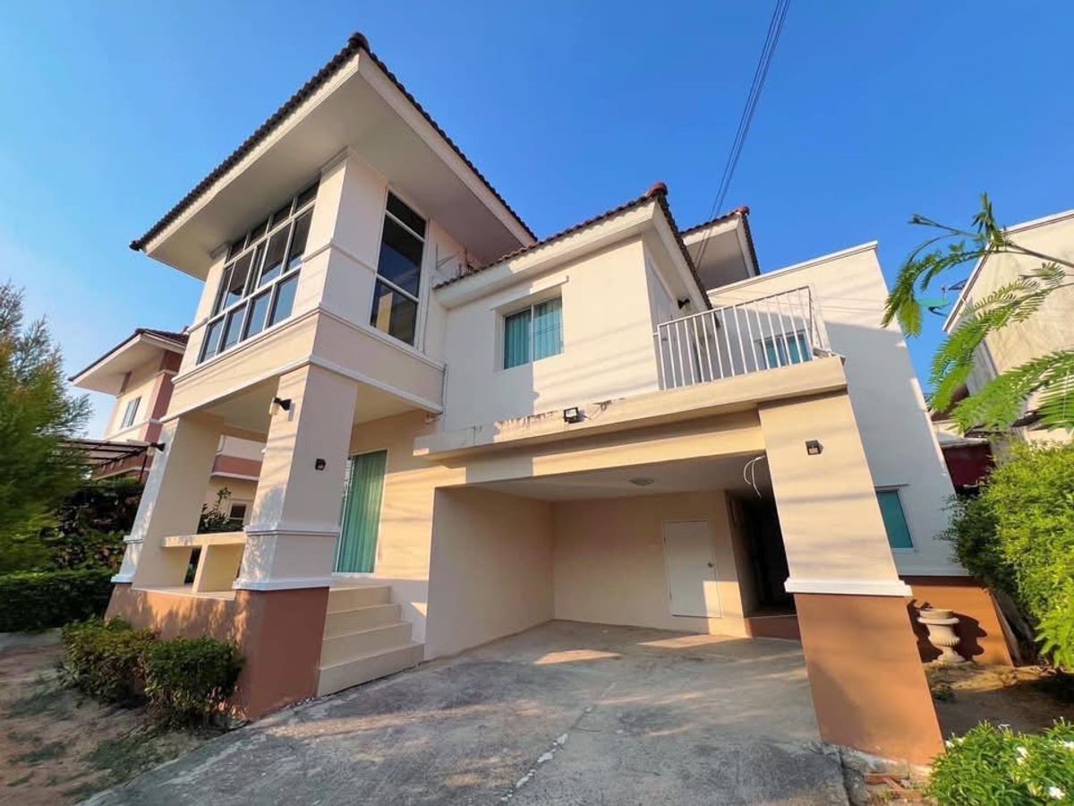 For RentHouseSamut Prakan,Samrong : Rent a Lalil house, Soi Dragon, Phraeksa, Samut Prakan 5, 4 water. Interested please contact 082-3223695.