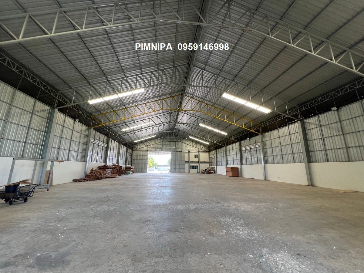 FactoryNonthaburi, Bang Yai, Bangbuathong : Sell ​​beautiful land warehouses with 2 -storey office and worker accommodation.