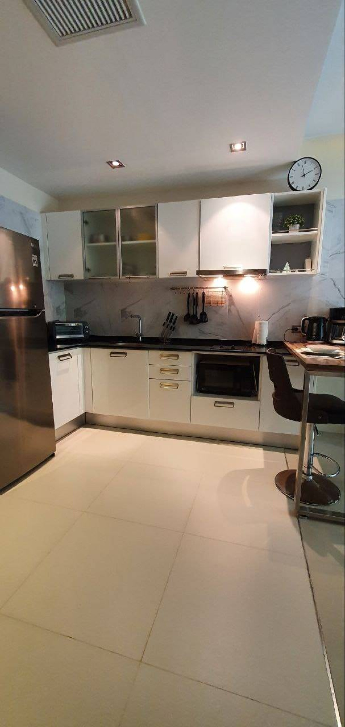 ขายคอนโดภูเก็ต : ขายคอนโด ดิ เอ็มเมอร์รัล เทอเรซ คอนโด ป่าตอง ป่าตอง กะทู้ กรุงเทพ CX-138139