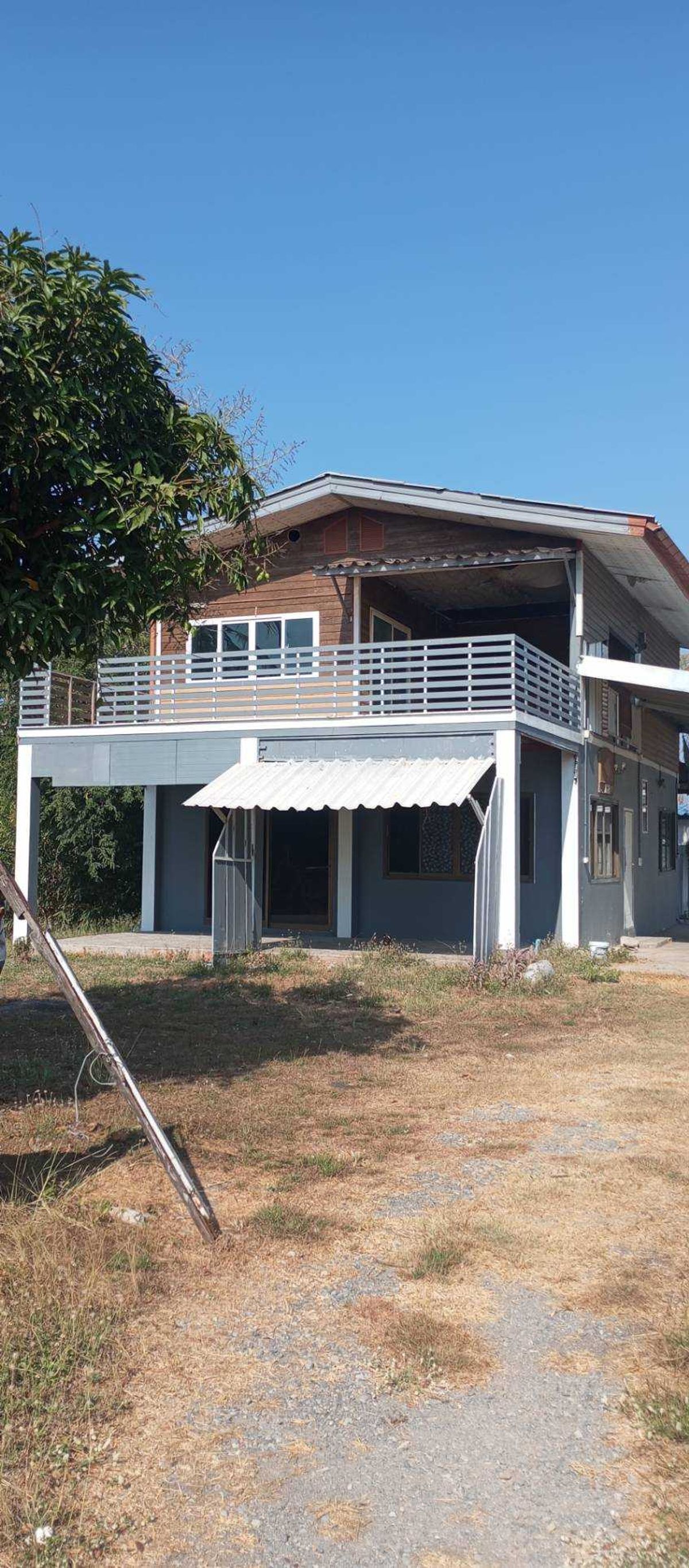 ขายบ้านลพบุรี : ขายบ้านเดี่ยว 2 ห้องนอน  ขนาด 202 ตร.ว. ใกล้ โรงเรียนวินิตศึกษา