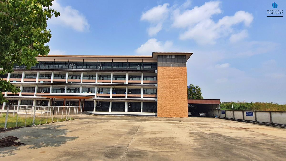 ขายสำนักงานพัฒนาการ ศรีนครินทร์ : HOT PRICE !! ขายอาคารสำนักงาน 2,500 ตรม. สภาพใหม่มาก อาคารสวย ใกล้ รถไฟฟ้าสายสีเหลือง สถานี ศรีนครินทร์ 38 เพียง 300 เมตรเท่านั้น