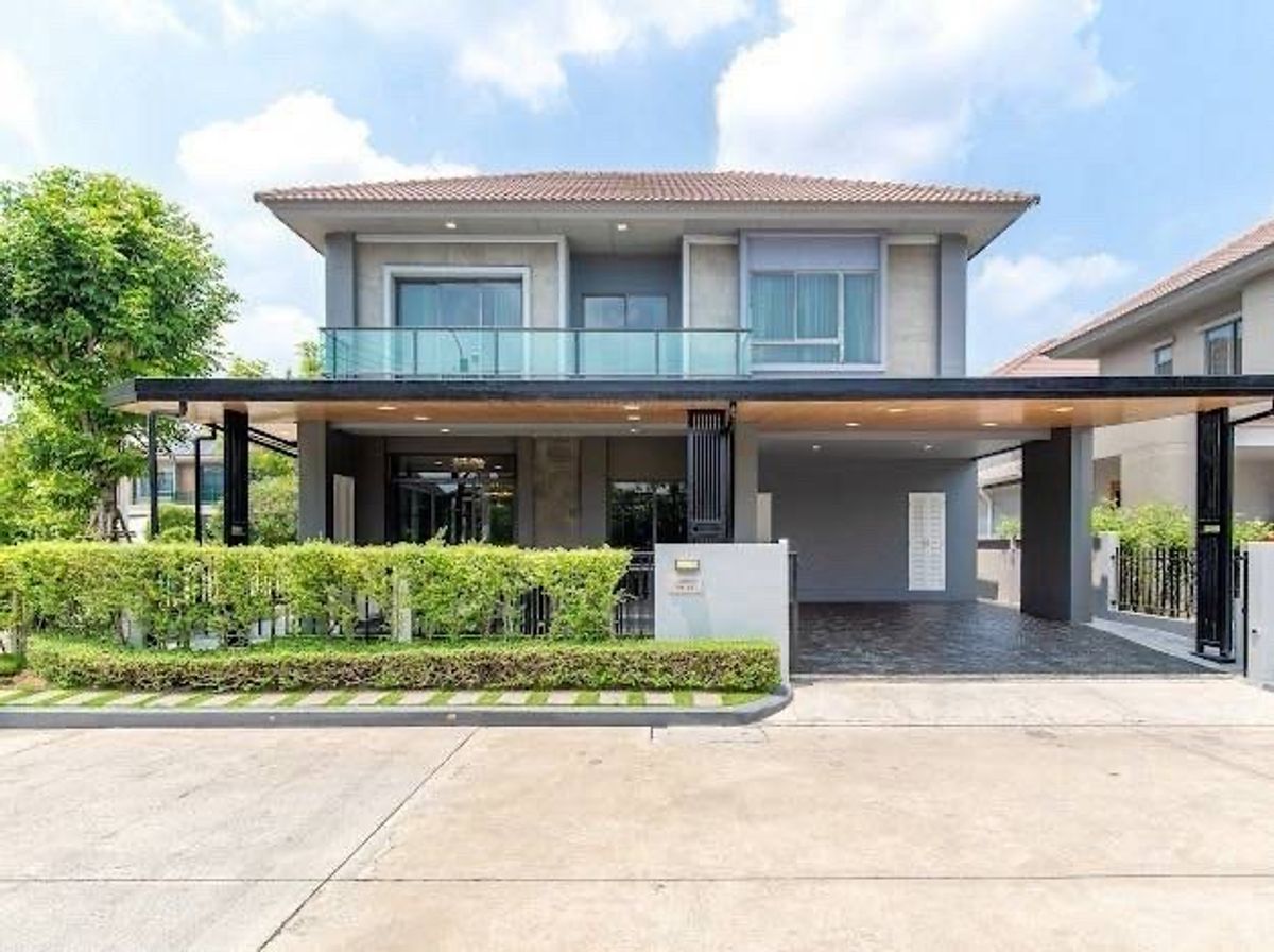 For RentHouseMin Buri, Romklao : 💥Forrent💥4BED • Venue Rama9 Village 🏡 location: New Krungthepkreetha 🐶 Pet Friendly‼ ️ Ready to Move in‼ ️