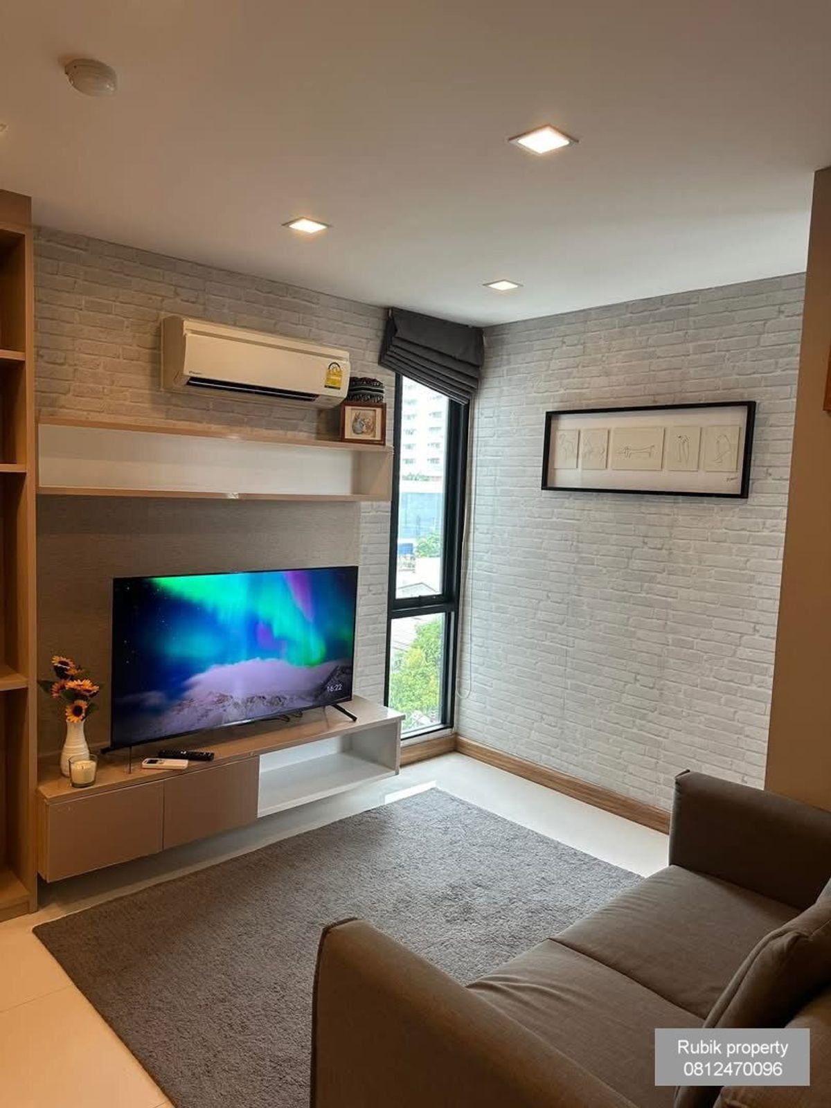 ให้เช่าคอนโดสุขุมวิท อโศก ทองหล่อ : 🔥 For Rent: The ACE Ekamai Cozy Low-Rise Condo in the Heart of Ekamai! (RB729)