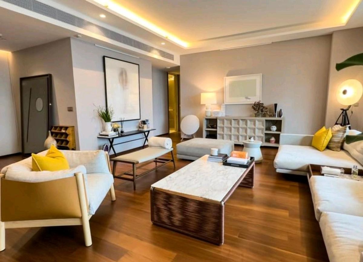 ให้เช่าคอนโดสุขุมวิท อโศก ทองหล่อ : The Estelle Phrom Phong - BTS Phrom Phong 4BR 4BT with Private Lift 🐶 Pet Friendly [229 Sq.M.]