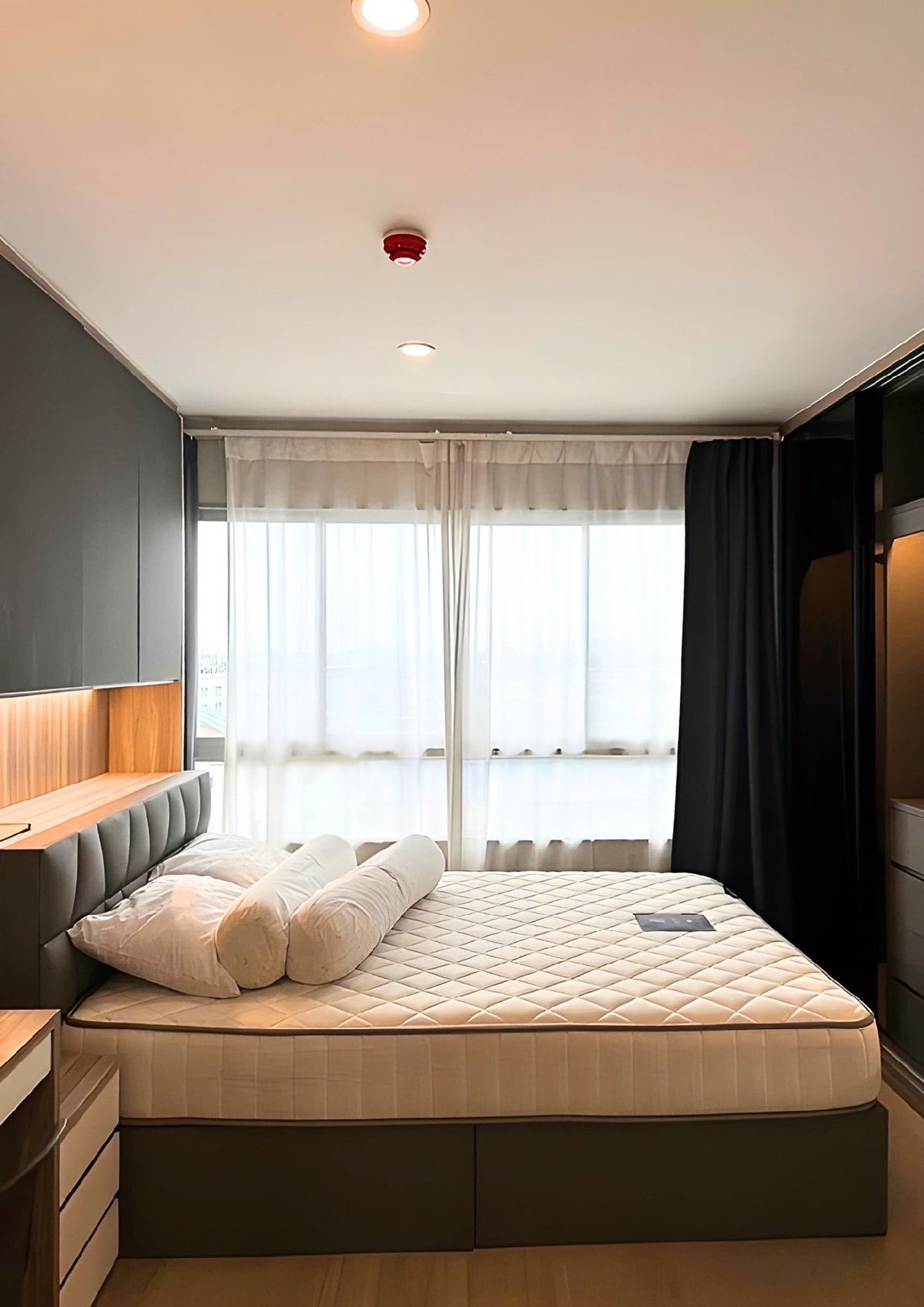 For RentCondoKasetsart, Ratchayothin : 🎓🎓 Elio Del Moss Condo Condo is the nearest to Kaset University.
