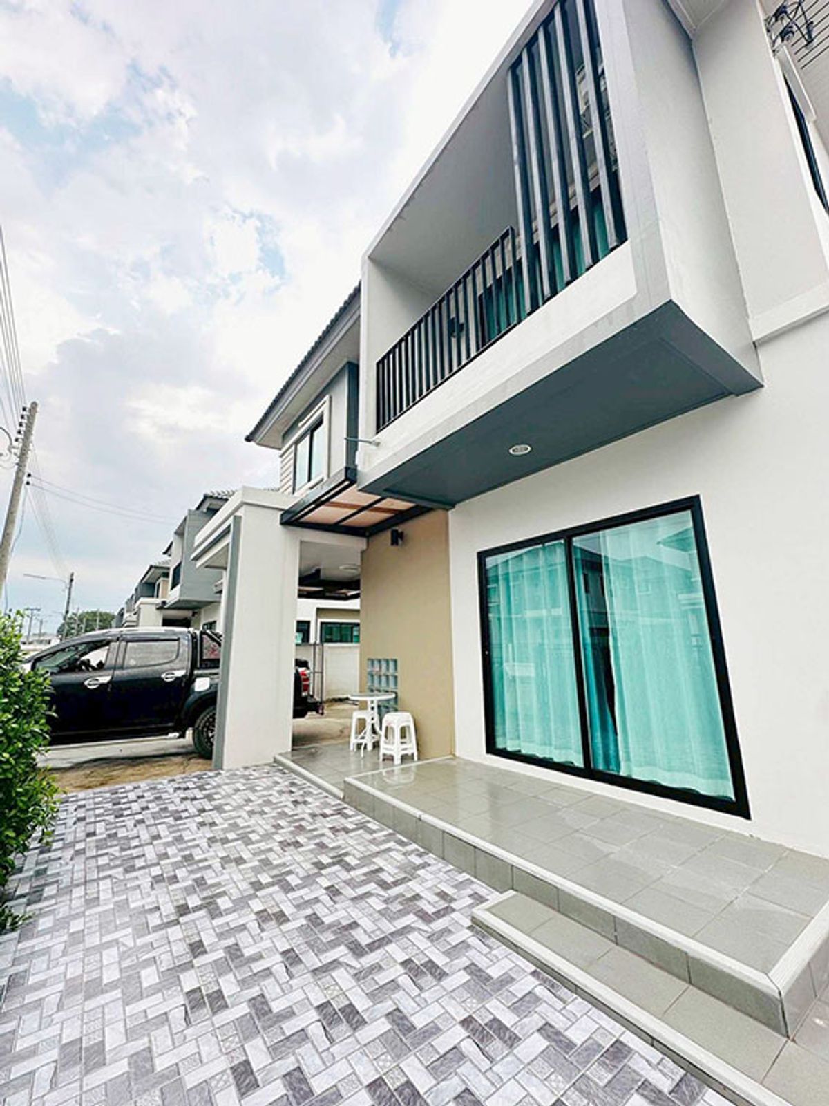 For RentHouseChiang Mai : House in the project Rent 20,000 baht per month, near Charoen Charoen Market, only 5 minutes. No.13H602