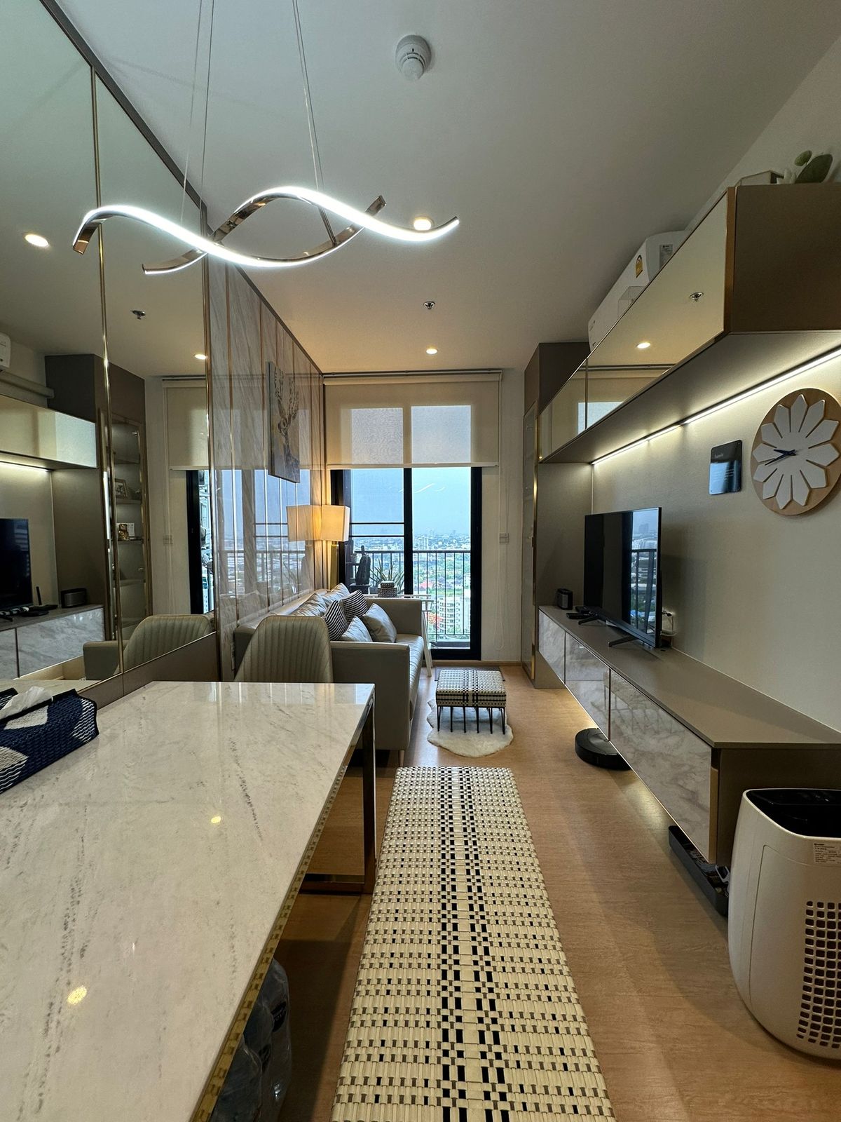 ให้เช่าคอนโดสุขุมวิท อโศก ทองหล่อ : 🏡 ห้องสวยเลี้ยงสัตว์ได้! Maru Ekkamai 2 2 ห้องนอน 55 ตร.ม. เช่าเพียง 65,000 บาท/เดือน ติดต่อ 0968623850 🏡