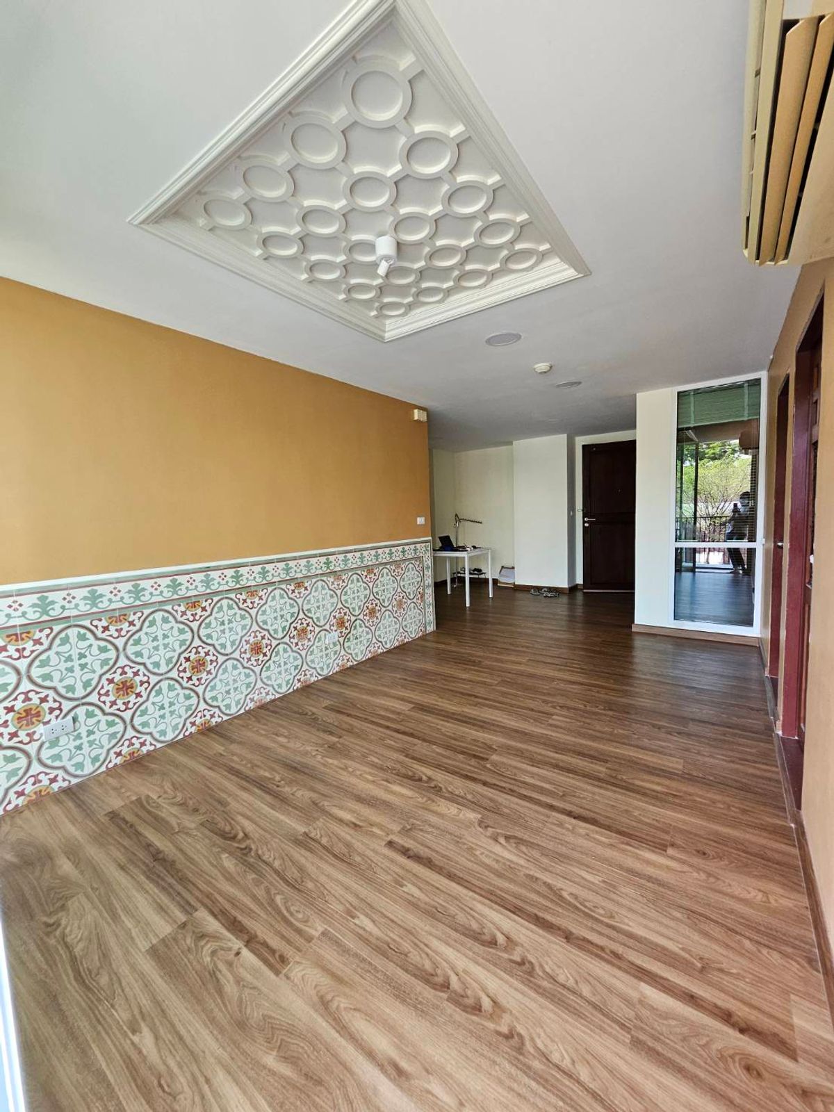 For SaleCondoWongwianyai, Charoennakor : Condo for sale at The Fine at River  Charoen Nakhon- Khlong San, Bangkok, 2 bedrooms, 1 bathroom, living room, dining room. Vintage style decoration  