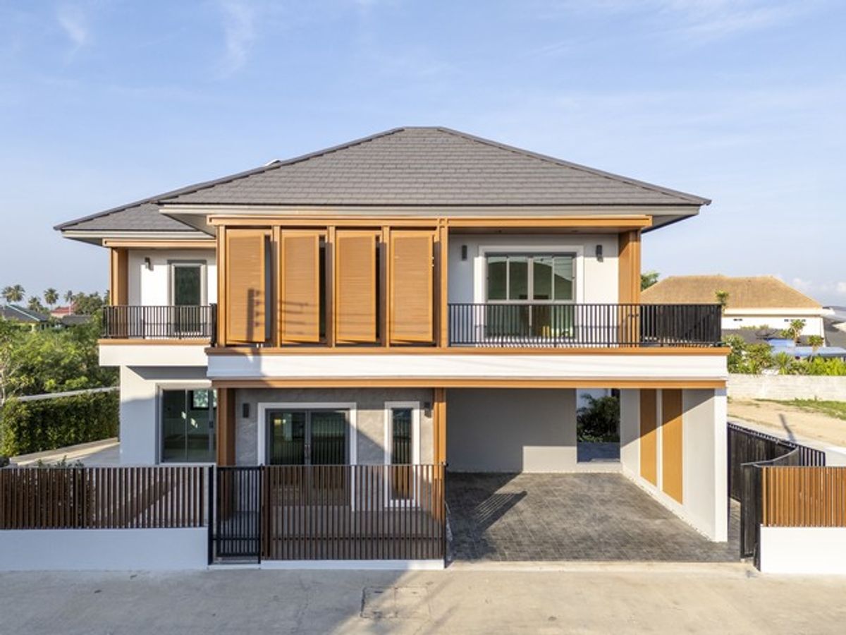 ขายบ้านพัทยา บางแสน ชลบุรี สัตหีบ : [ขาย] บ้านเดี่ยว Modern Tropical 57.4 ตร.ว. | พร้อมสระว่ายน้ำ | แถมโซลาร์เซล | เริ่ม 7.xx ล้าน