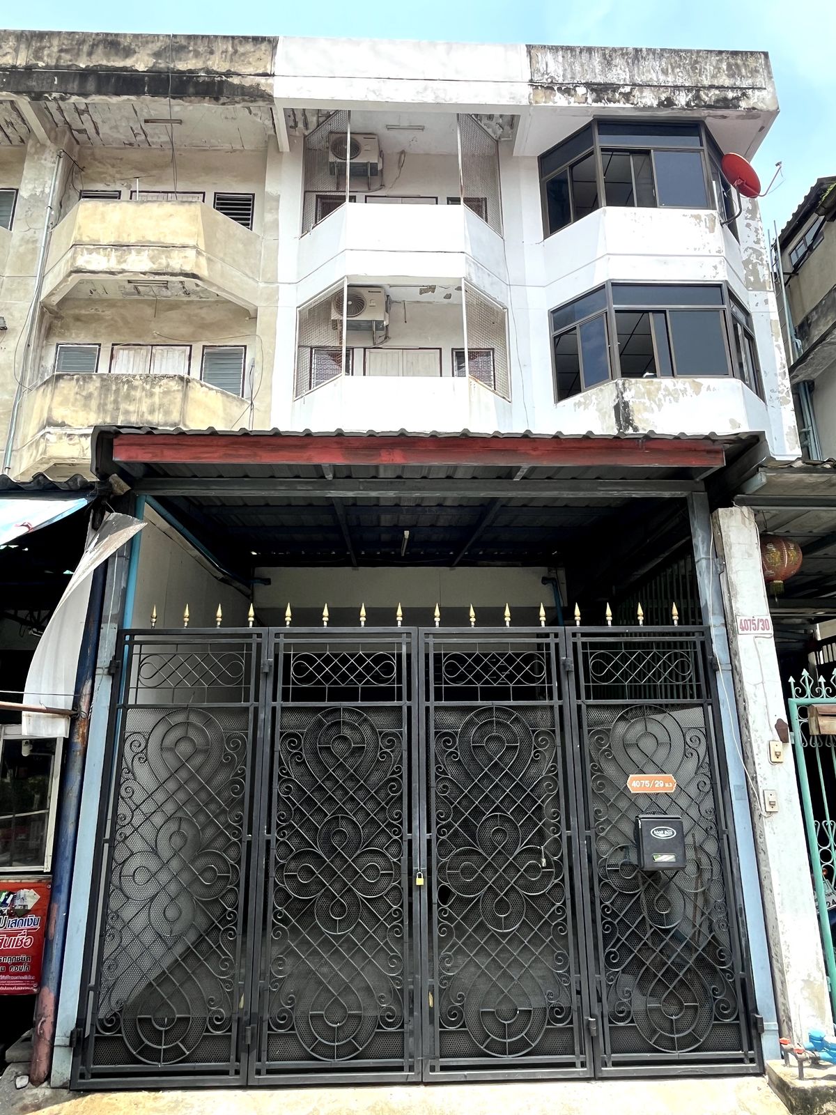 For RentShop HouseSukhumvit, Asoke, Thonglor : 🔑 3 -storey commercial building for rent, Soi Dan Samrong 48/2