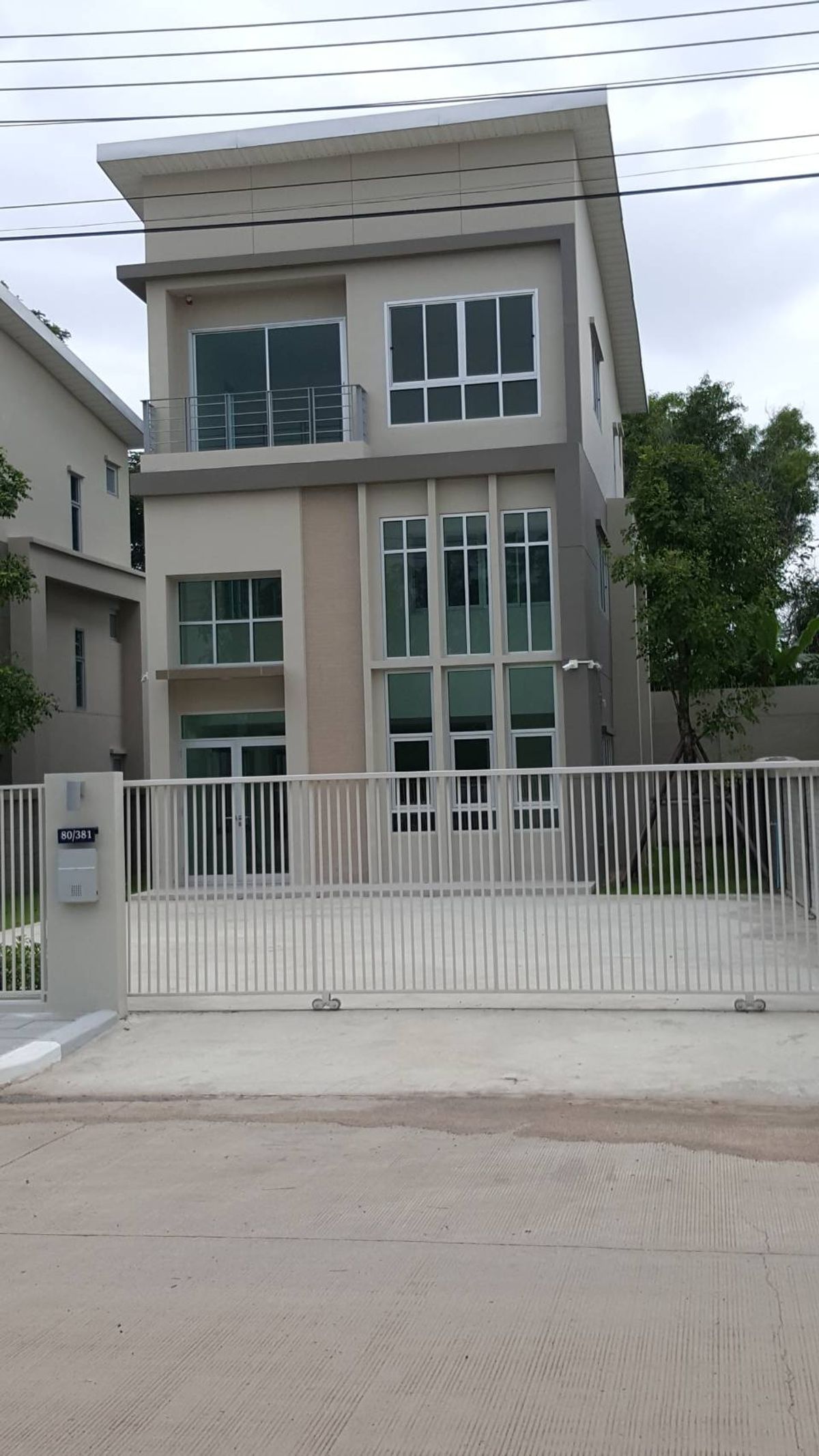 For RentHome OfficePathum Thani,Rangsit, Thammasat : Home Office for Rent