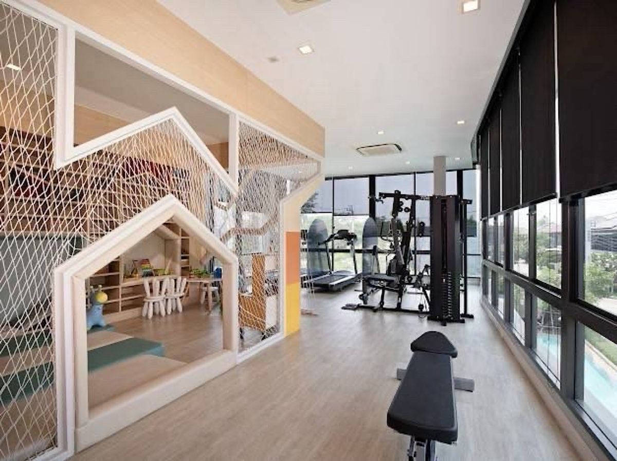 For RentHouseMin Buri, Romklao : 💥Forrent💥4BED • Venue Rama9 Village 🏡 location: New Krungthepkreetha 🐶 Pet Friendly‼ ️ Ready to Move in‼ ️