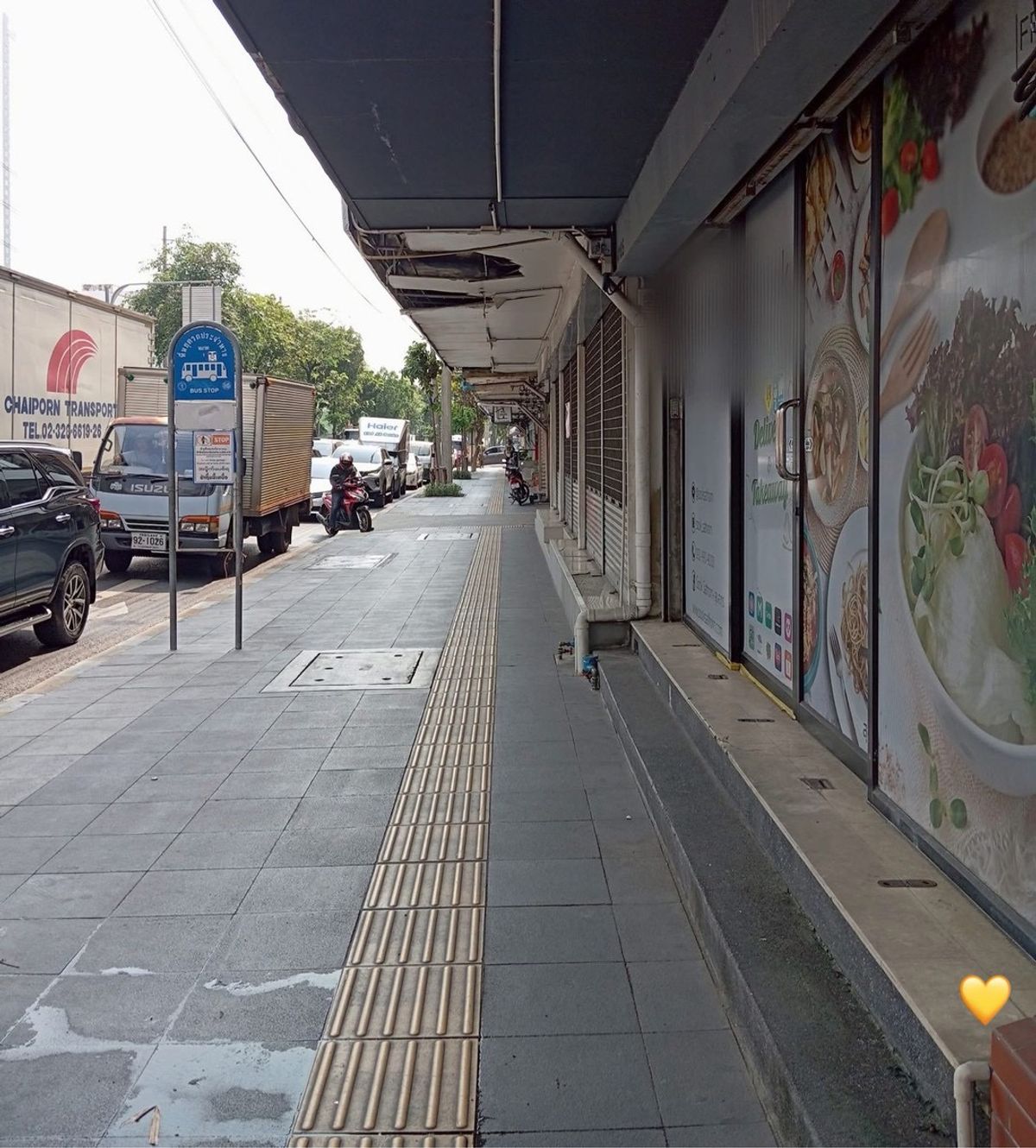 For RentShop HouseOnnut, Udomsuk : 4 -story commercial building for rent ✨ In the heart of Phra Khanong, only 150 meters from BTS Phra Khanong 🚆 Walk comfortably! Suitable for offices 🏢 | Clinic 🏥 | Home Office 🏠 | Residents 💸 Rent 45,000 baht/month
