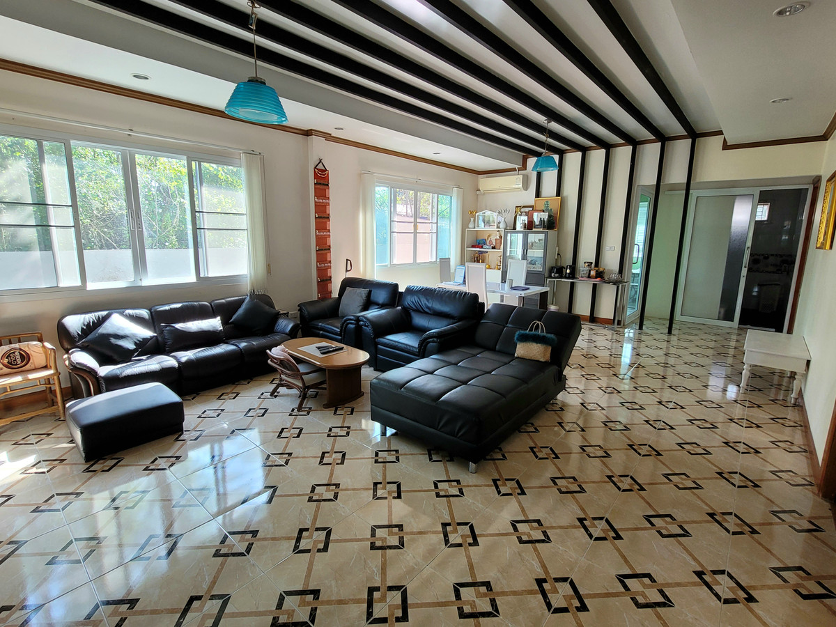 ขายบ้านหัวหิน ประจวบคีรีขันธ์ : บ้านเดี่ยวชั้นเดียว 3นอน 3น้ำ 176 ตร.ว. พร้อมอยู่ สภาพดีมาก พื้นที่กว้างขวาง สวยจัดจนต้องบอกต่อ