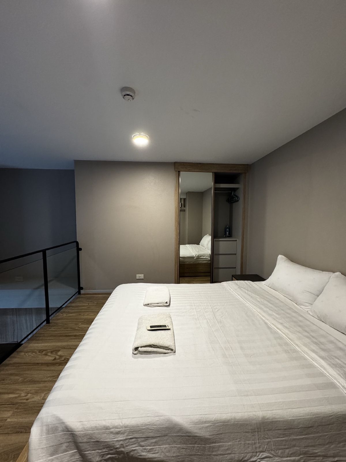 ให้เช่าคอนโดสาทร นราธิวาส : ให้เช่าห้อง Duplex วิวสวน 