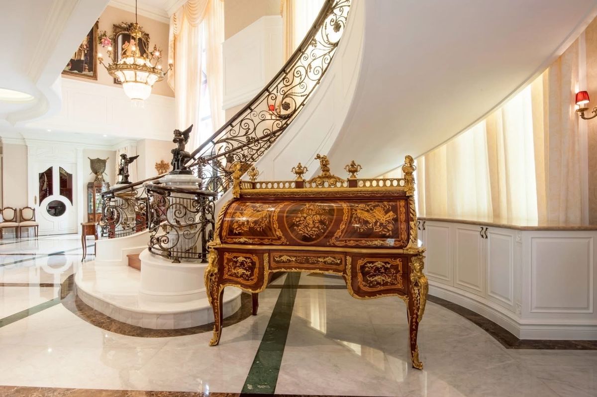 ขายบ้านพระราม 9 เพชรบุรีตัดใหม่ RCA : ขายบ้านหรู 15 นาทีจากสยามพารากอนโซนดินแดง  ขนาด 1200 Sq.m 5 bed 6 bath เพียง 135 MB