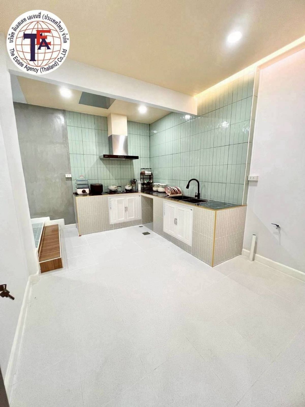 For SalePathum Thani,Rangsit, Thammasat : 2 storey twin house for sale, Chom Fao Rangkul, Rangsit-Khlong 2 Lam Luk Ka Ongkharak Thanyaburi, Pathum Thani, Nakhon Nayok, Thammasat University, Rangsit Future Park Rangsit Bang Pakok Dream World Hospital, Duangjit Kindergarten 2 School Bank Department