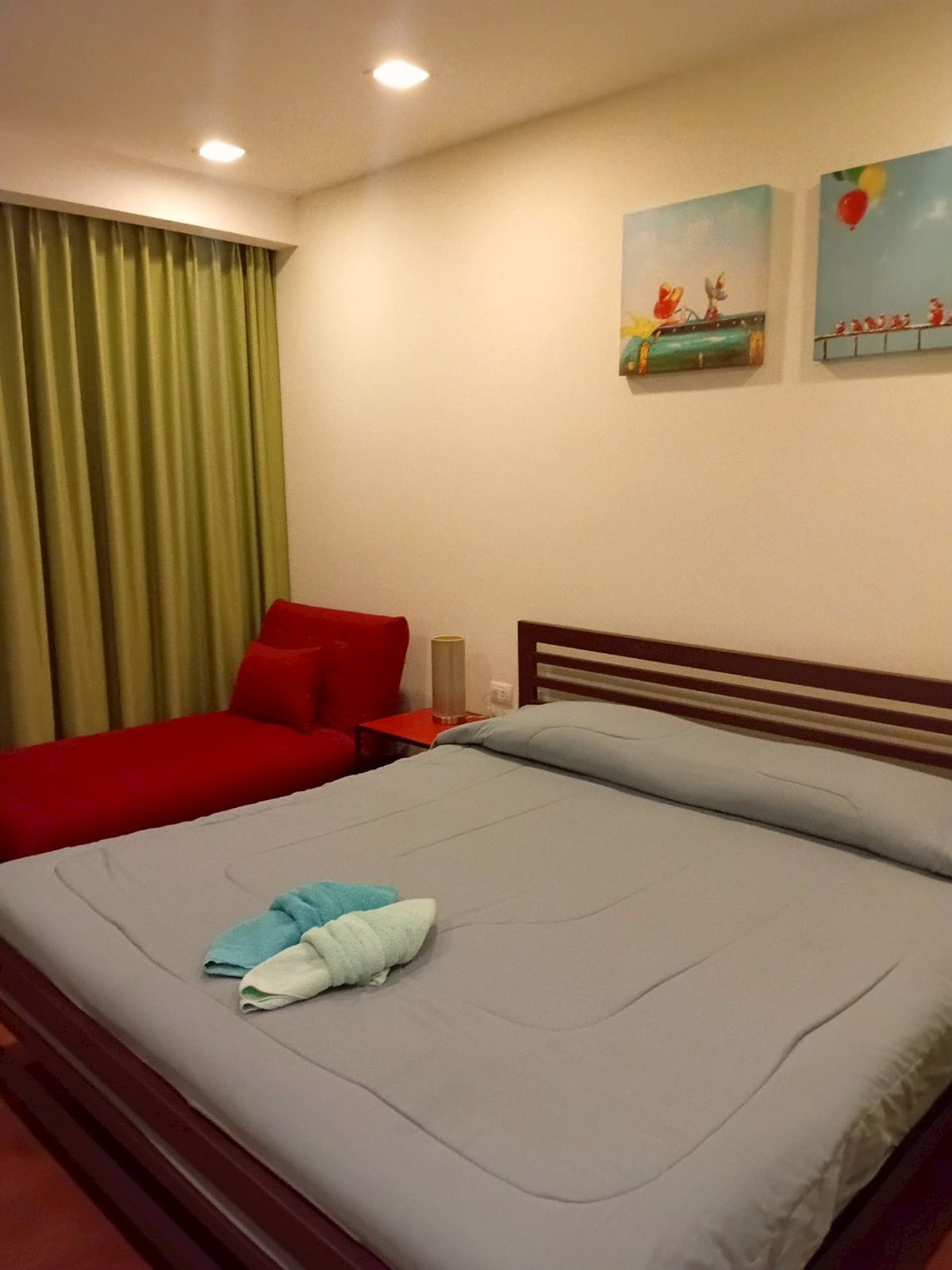 For SaleCondoPattaya, Bangsaen, Chonburi : for sale condo the palm wongamat beach front pattaya studio type (S03-2005)