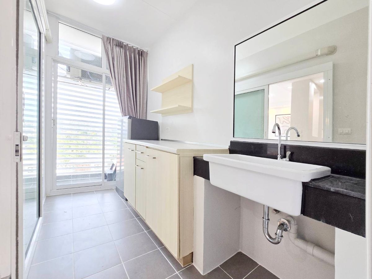 For SaleCondoChokchai 4, Ladprao 71, Ladprao 48, : ✨️ Corner room .. pay lighter than rent! Get a wide room with a house with a condo on a golden location near MRT and Central Ladprao.