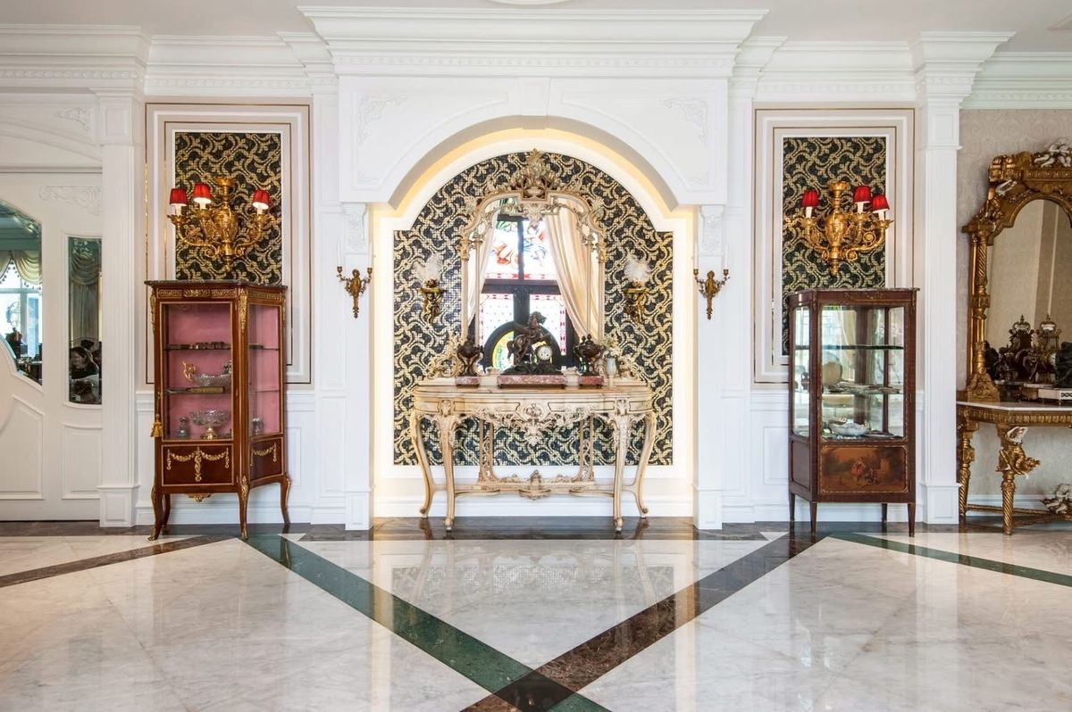 ขายบ้านพระราม 9 เพชรบุรีตัดใหม่ RCA : ขายบ้านหรู 15 นาทีจากสยามพารากอนโซนดินแดง  ขนาด 1200 Sq.m 5 bed 6 bath เพียง 135 MB