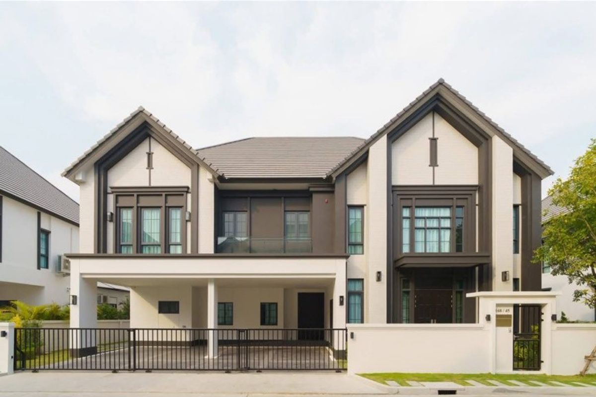 บ้านบางนา แบริ่ง ลาซาล : ♦  Modern Luxury ♦ บ้านเดี่ยว 2 ชั้น 5 ห้องนอน | 116.00 ตร.ว. 500.00 ตร.ม. | ใกล้ Concordian International School 6 นาที, IKEA บางนา 8 นาที, สนามกอล์ฟ เมืองแก้ว 8 นาที
