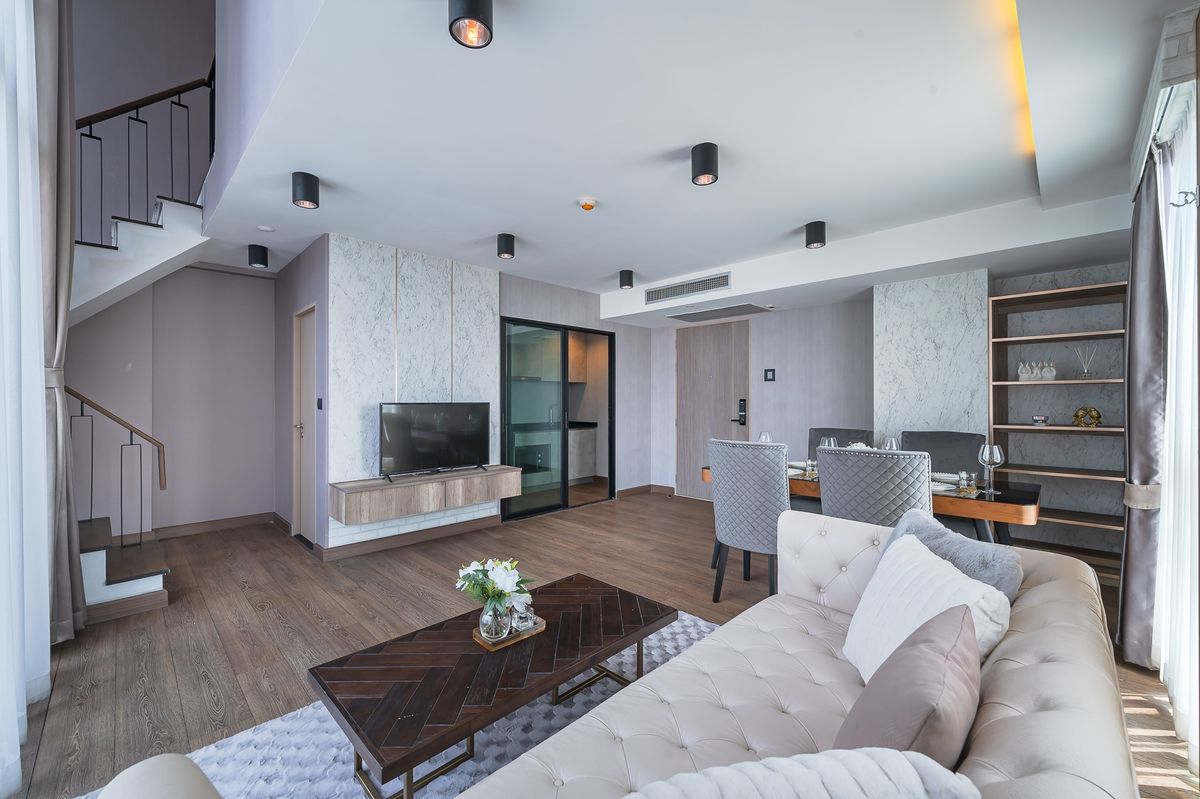 ให้เช่าคอนโดอ่อนนุช อุดมสุข : Low Rise Triplex 2 เตียง 2 ห้องน้ำ 114 ตารางเมตรคอนโดที่ Sukhumvit ที่ไม่ซ้ำกัน 62 ให้เช่า 67,000 THB ต่อเดือนสถานี Bang Chak BTS
