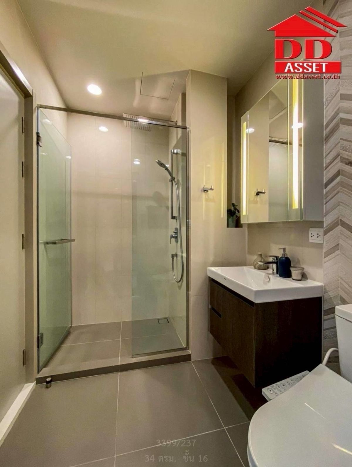 For SaleCondoSukhumvit, Asoke, Thonglor : For Sale Oka Hauus Sukhumvit 36 ​​Oka House Sukhumvit 36 ​​Property Code: C8347