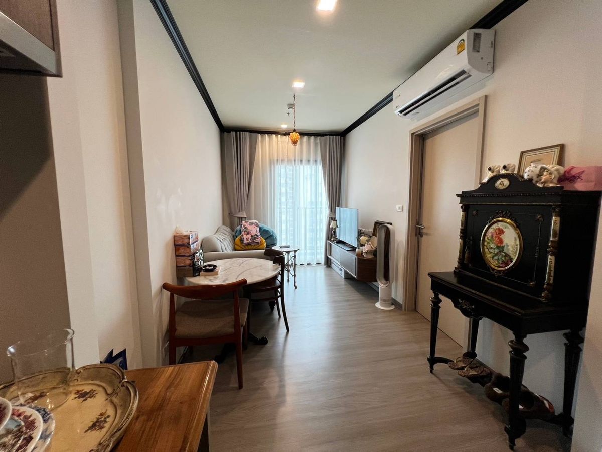 For SaleCondoRama9, Petchburi, RCA : Urgent, beautiful room, The Base, Phetchaburi, Thonglor 1br 32.xSQ.M. Middle layer, decorated only 4.95MB. Watch the room, call 0957615782