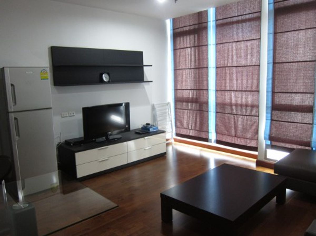 For RentCondoSukhumvit, Asoke, Thonglor : 1 bed 1 bath 54 sqm condo at The Master Centrium for rent 25,000THB per month, Sukhumvit Soi 21, Asoke BTS station