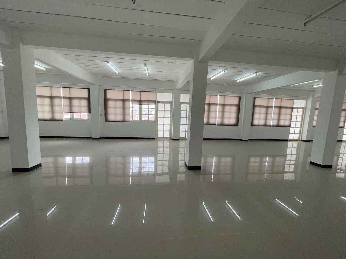 ให้เช่าอาคารพาณิชย์สุขุมวิท อโศก ทองหล่อ : ให้เช่าอาคารพาณิชย์ 3.5 ชั้น ใช้สอย 500ตร.ม 5 คูหา สุขุมวิท101/1 ซอย วชิรธรรมสาธิต 51 