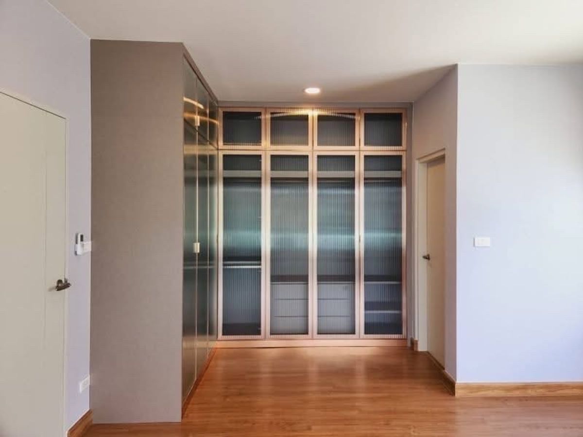 For SaleHouseBangna, Bearing, Lasalle : 📍 Centro bangna house for sale, size 209 SQ.M 4 BED 4 Bath, only 14.9 MB !!